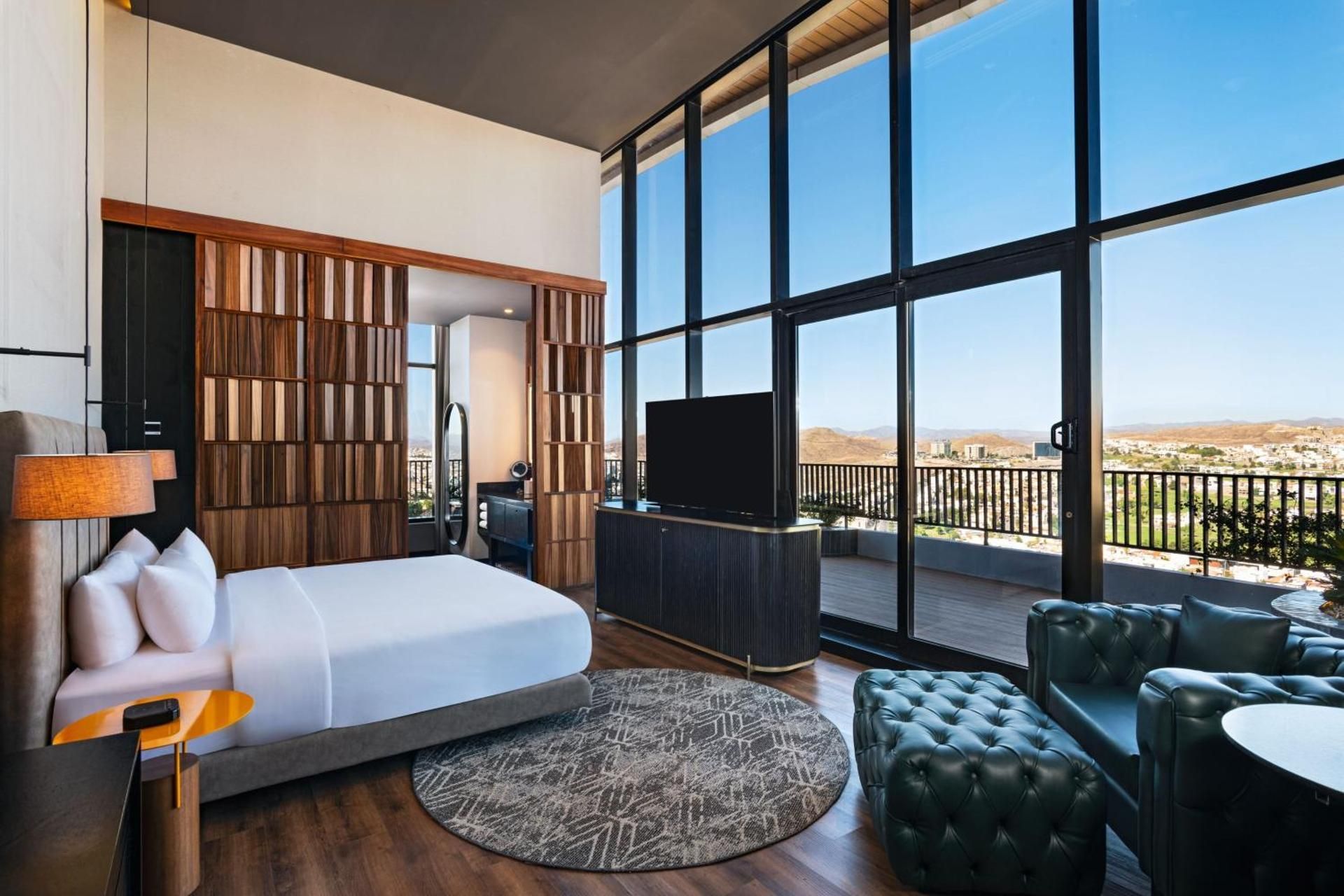 Superior King Suite with Golf View and Balcony
