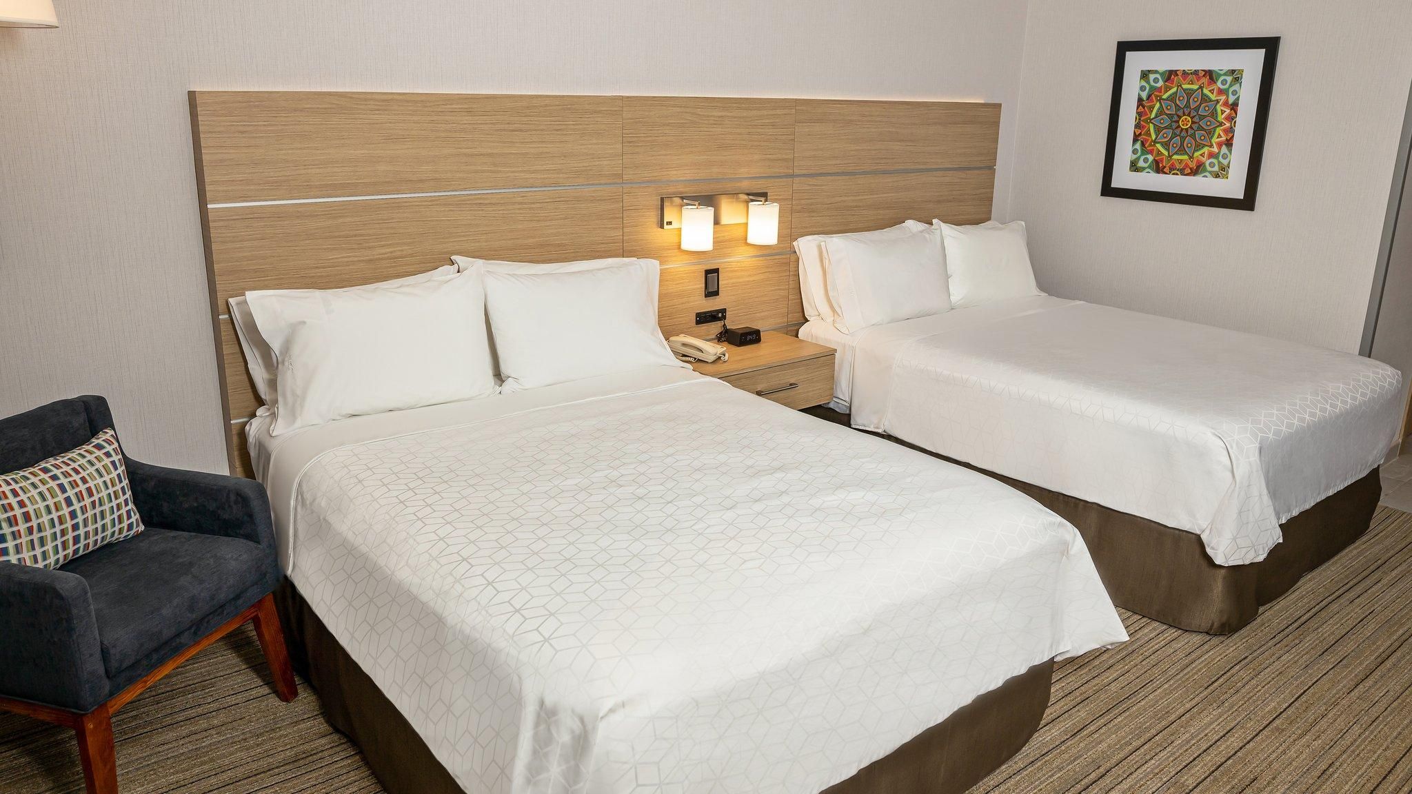 Double with 2 Double Beds - Smoking