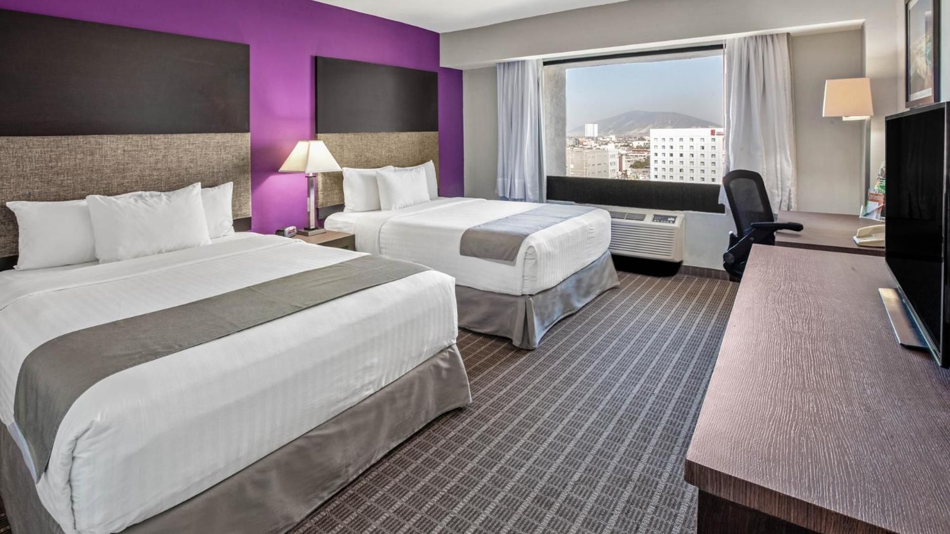 Queen Room with Two Queen Beds - Mobility Access/Non-Smoking