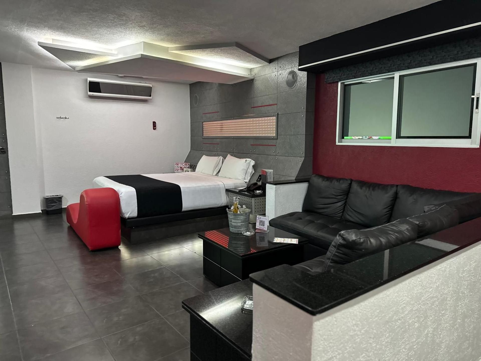 Suite with Spa Bath