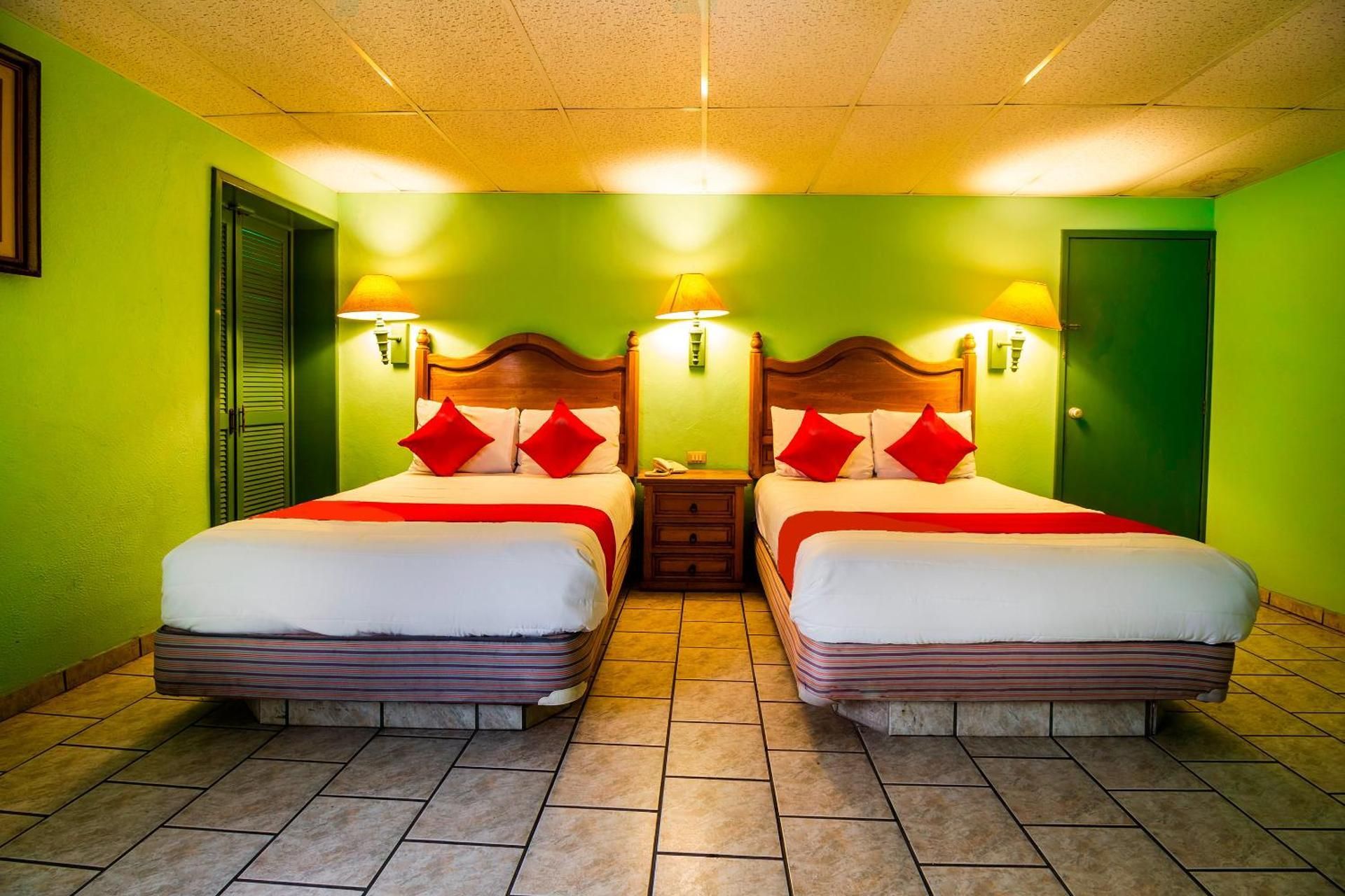 Standard Double Suite
