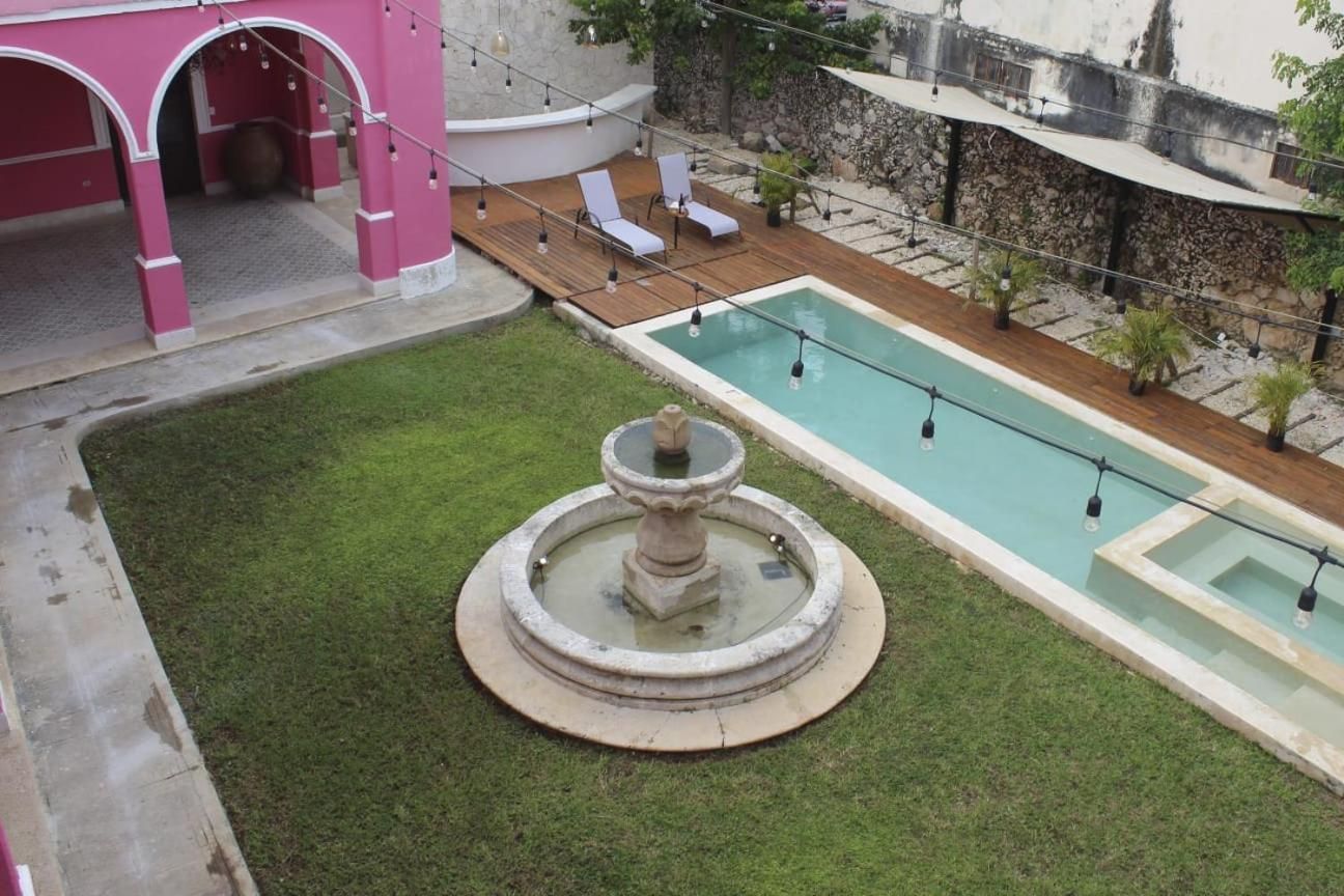 La Casa Rosa