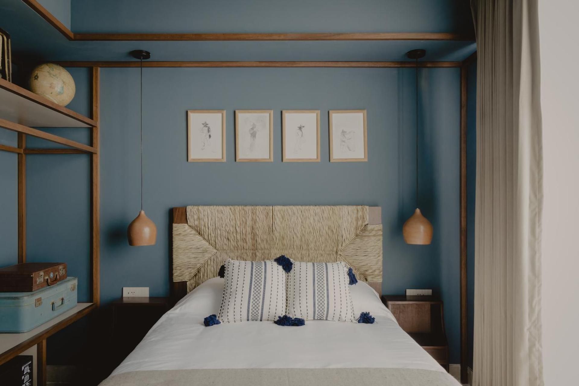 Standard Queen Room
