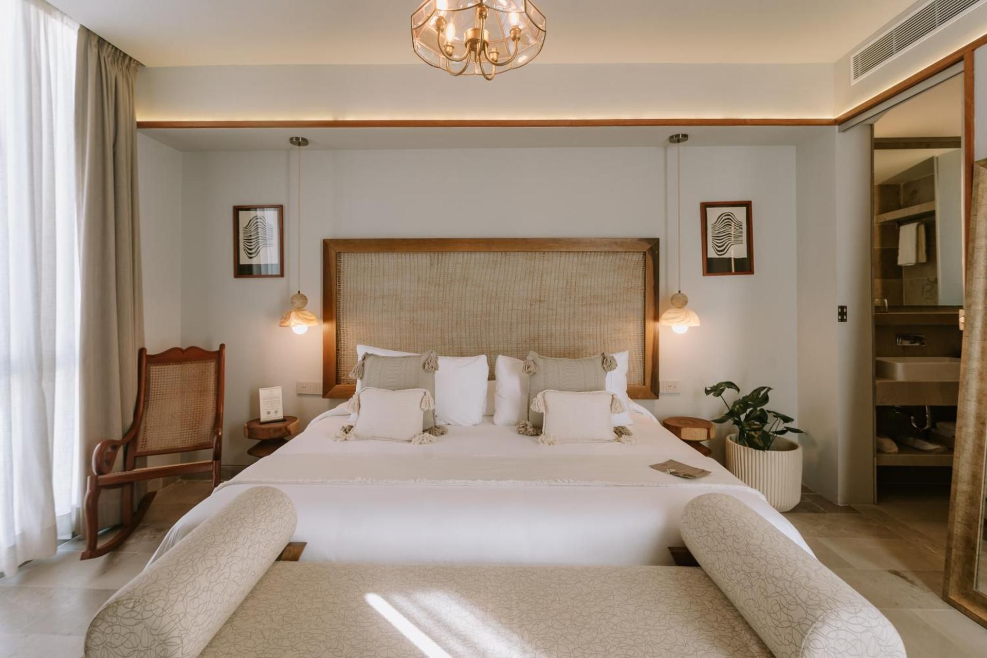 Superior Queen Room