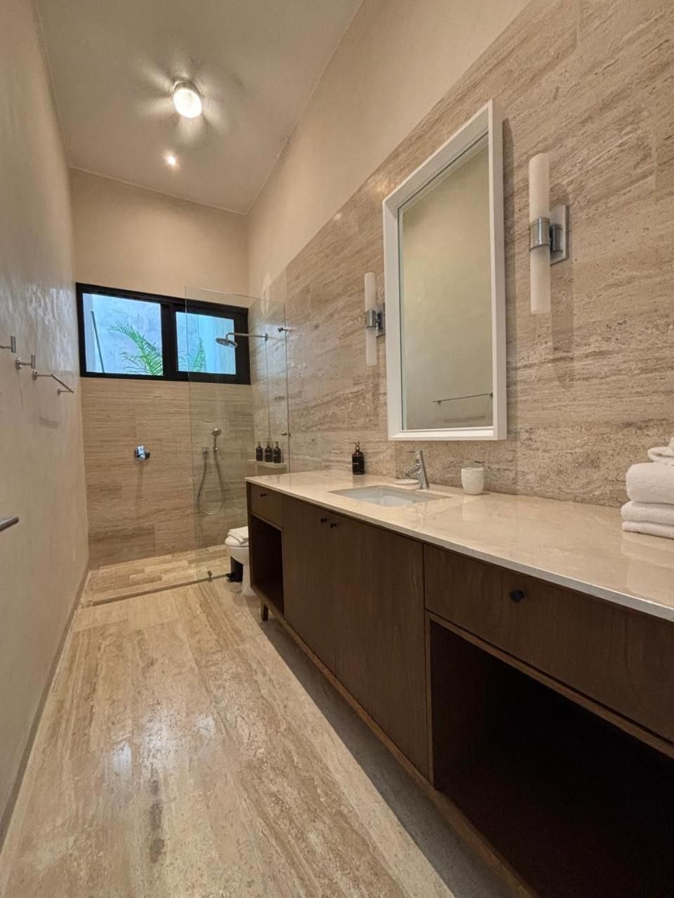Suite with Garden View