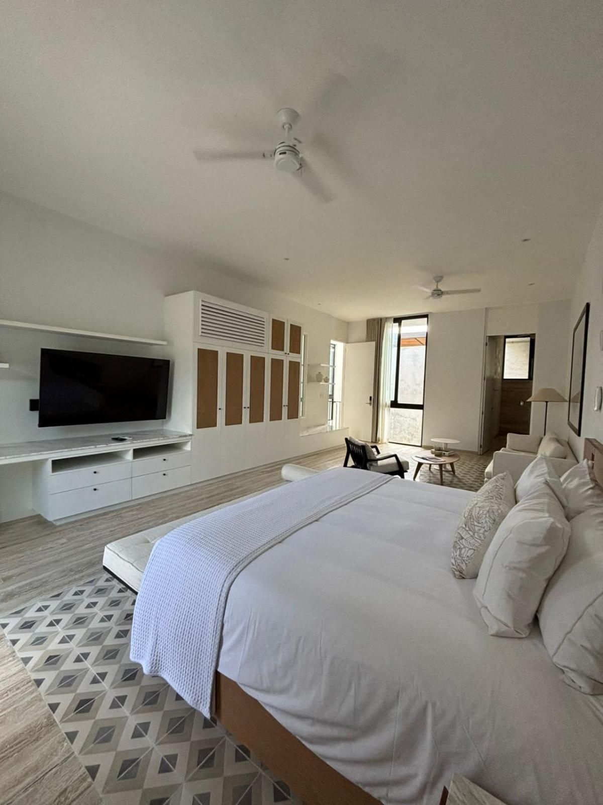 Deluxe Junior Suite