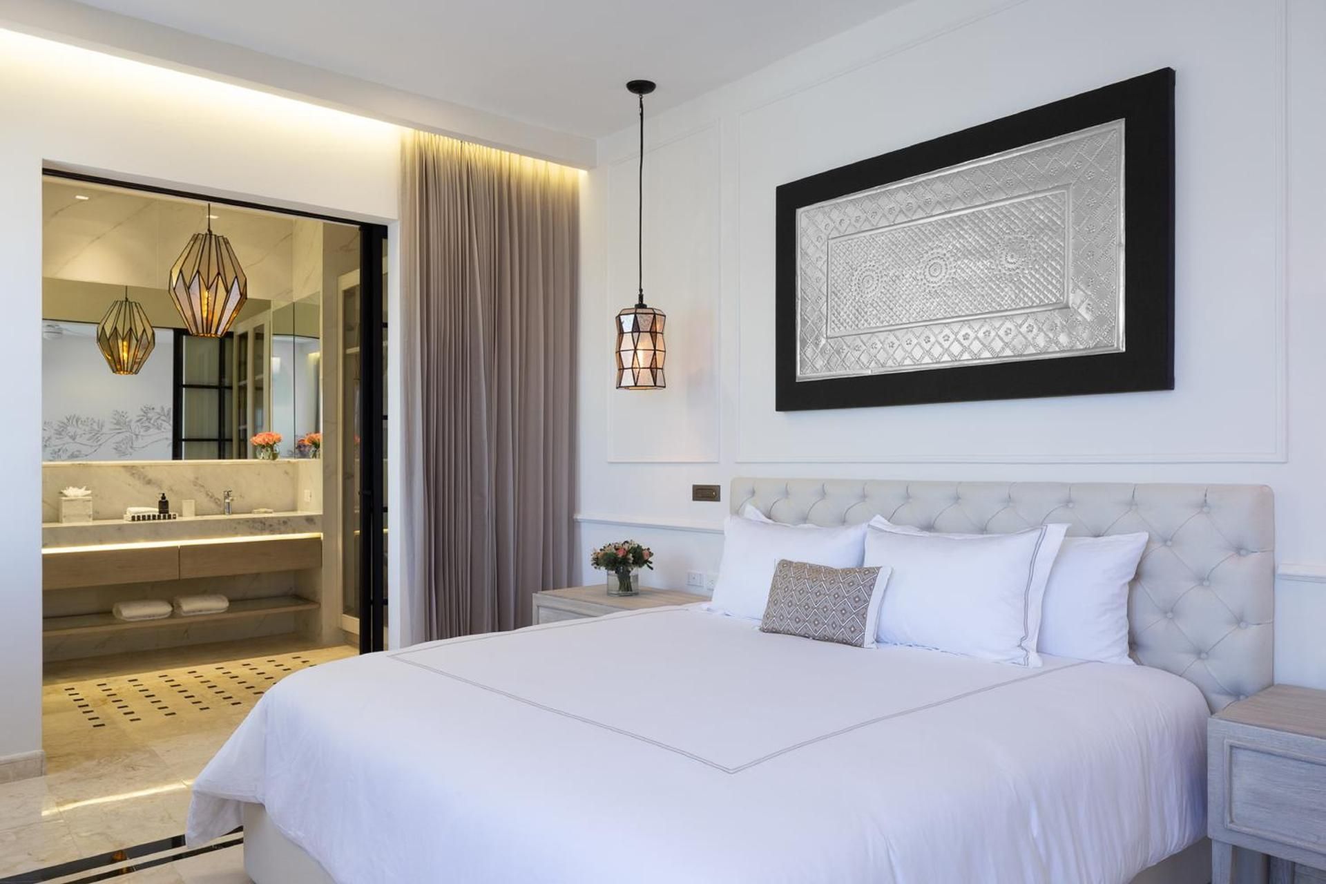 Junior Suite with Pool View