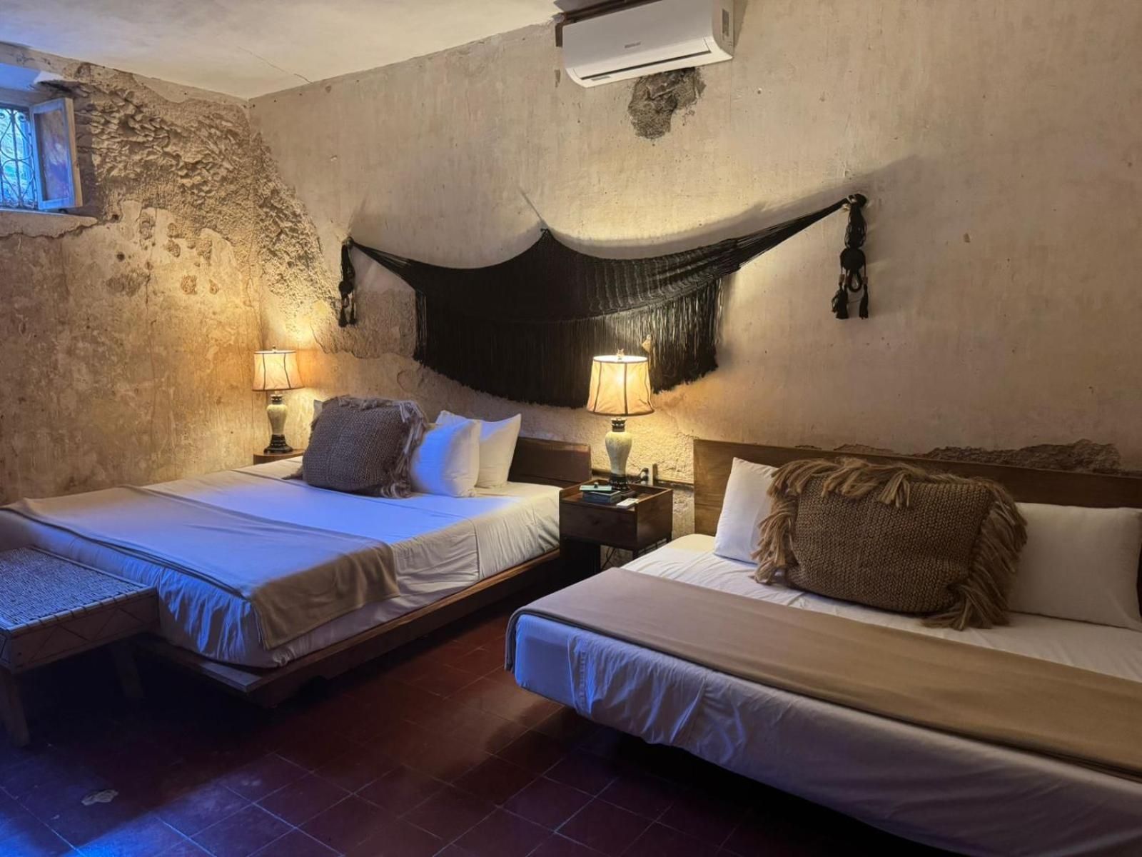 Standard Double Suite (Basement)