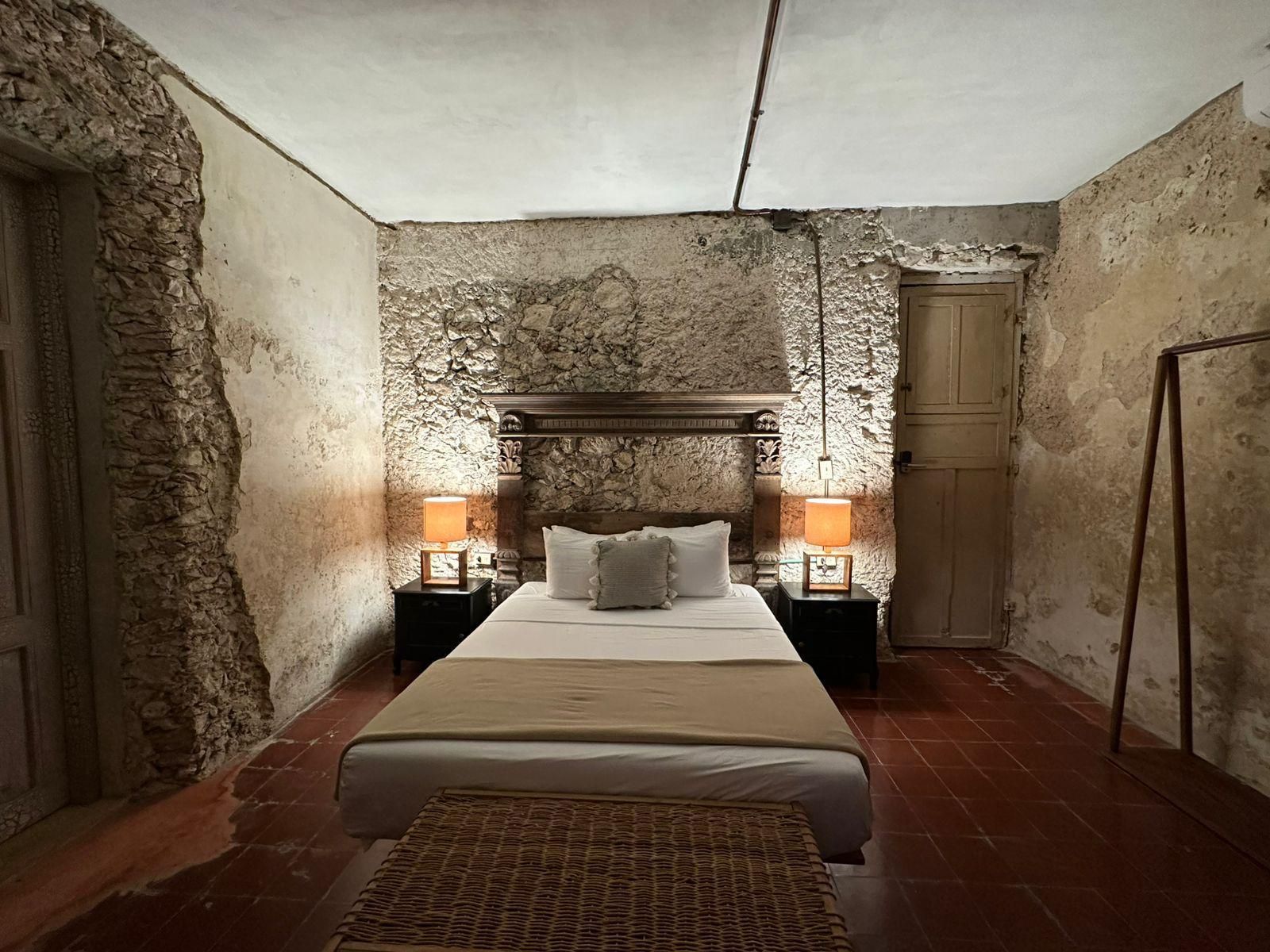 Basement Room, 1 Double Bed, Obstructed View