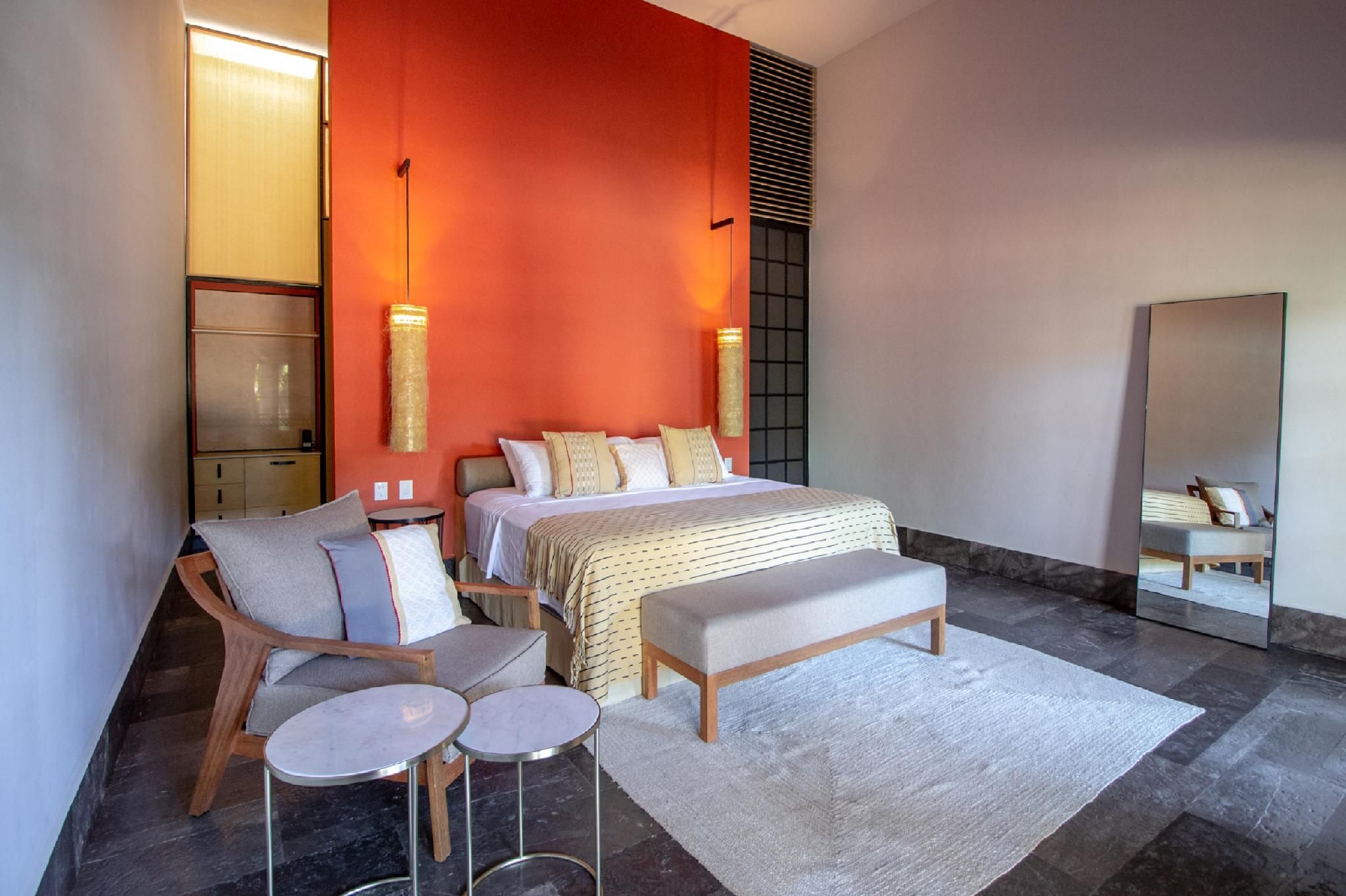 Standard with 1 King Bed
