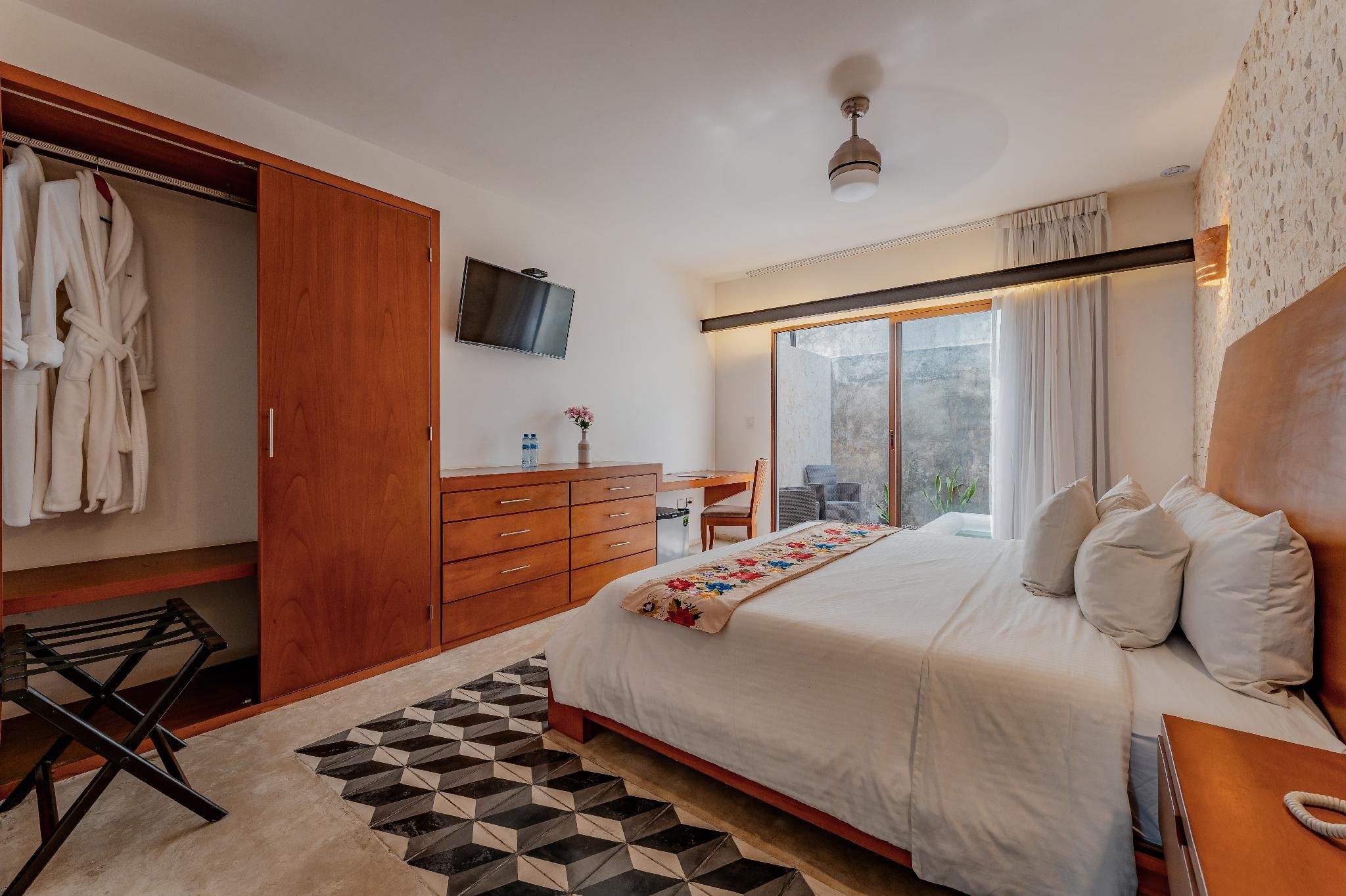 Junior Suite with King Bed