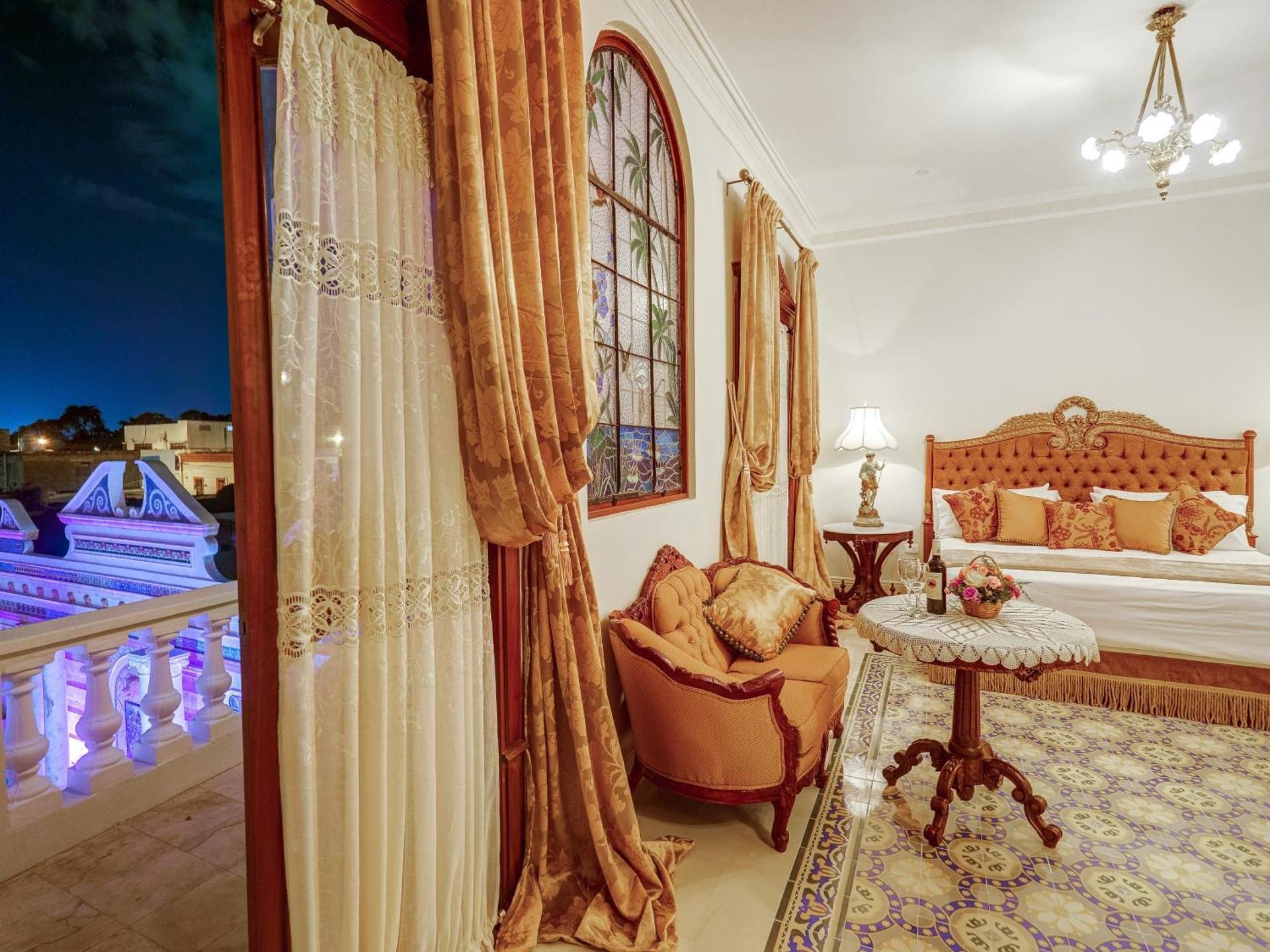 Superior King Room - Marie Antoinette