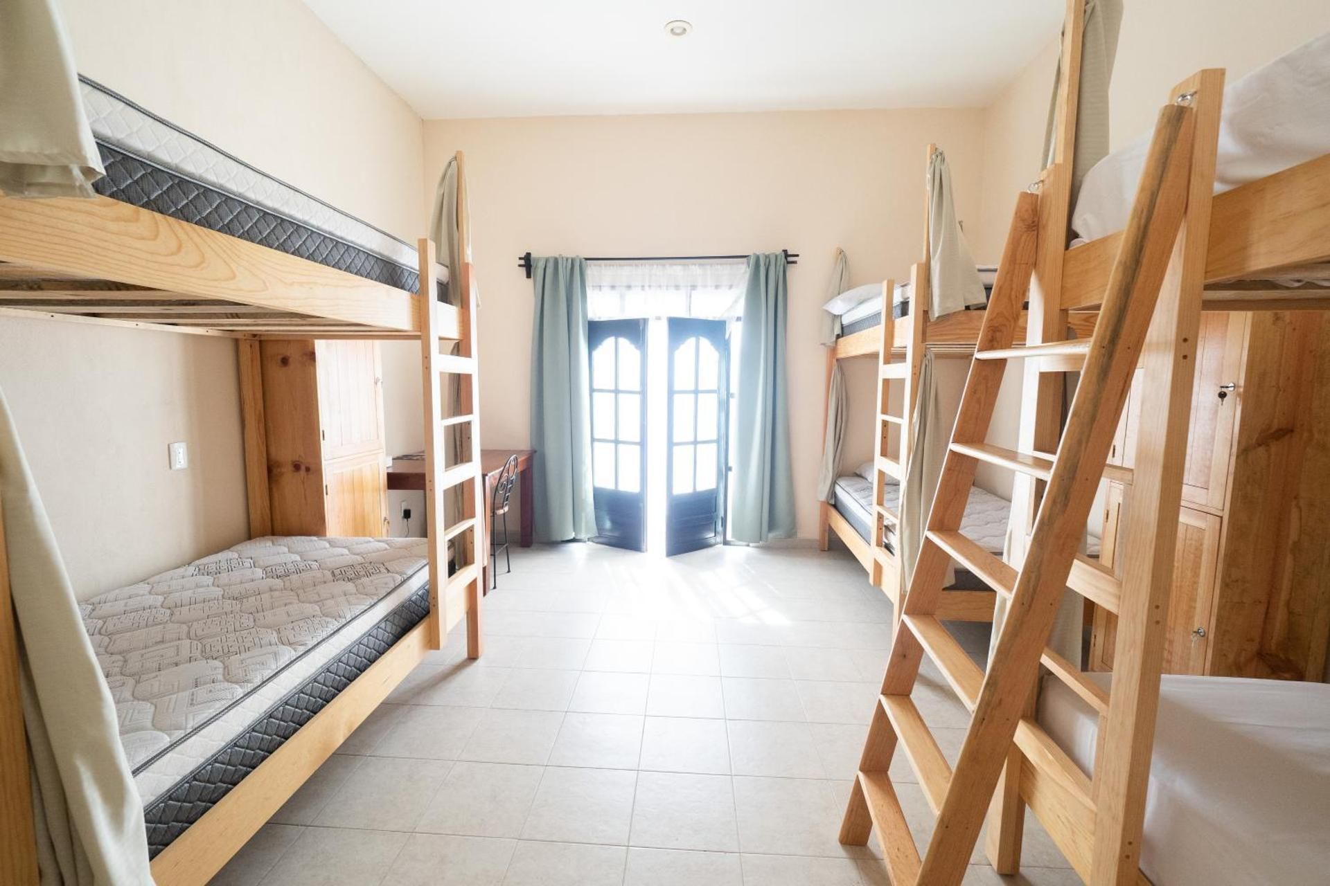 Bed in 8-Bed Mixed Dormitory Room