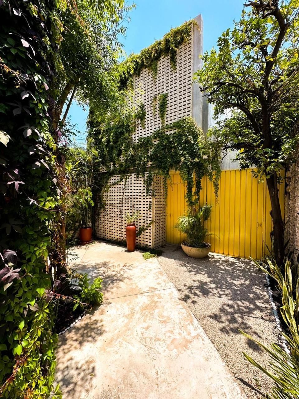 CASA CHAKA BOUTIQUE