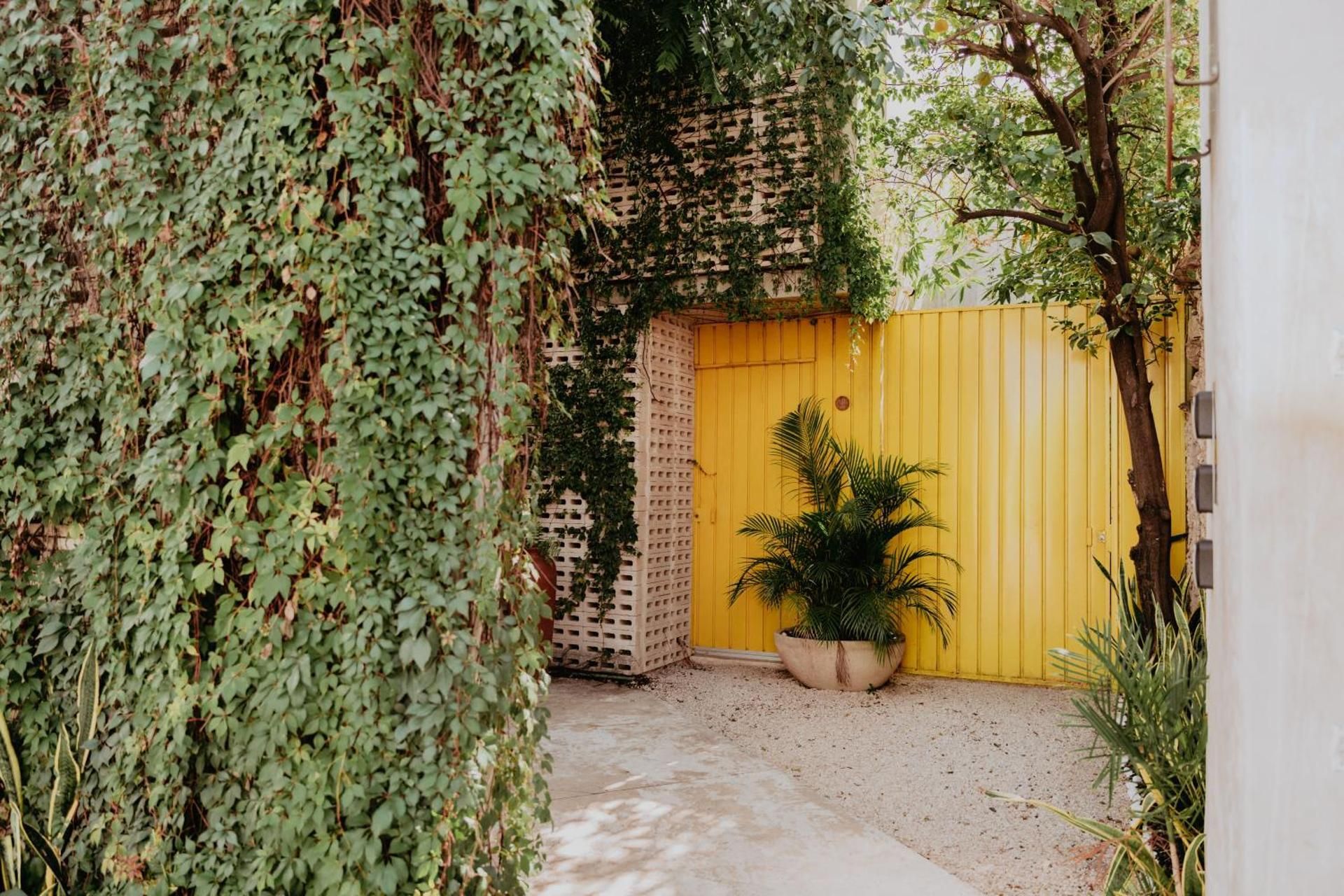 CASA CHAKA BOUTIQUE