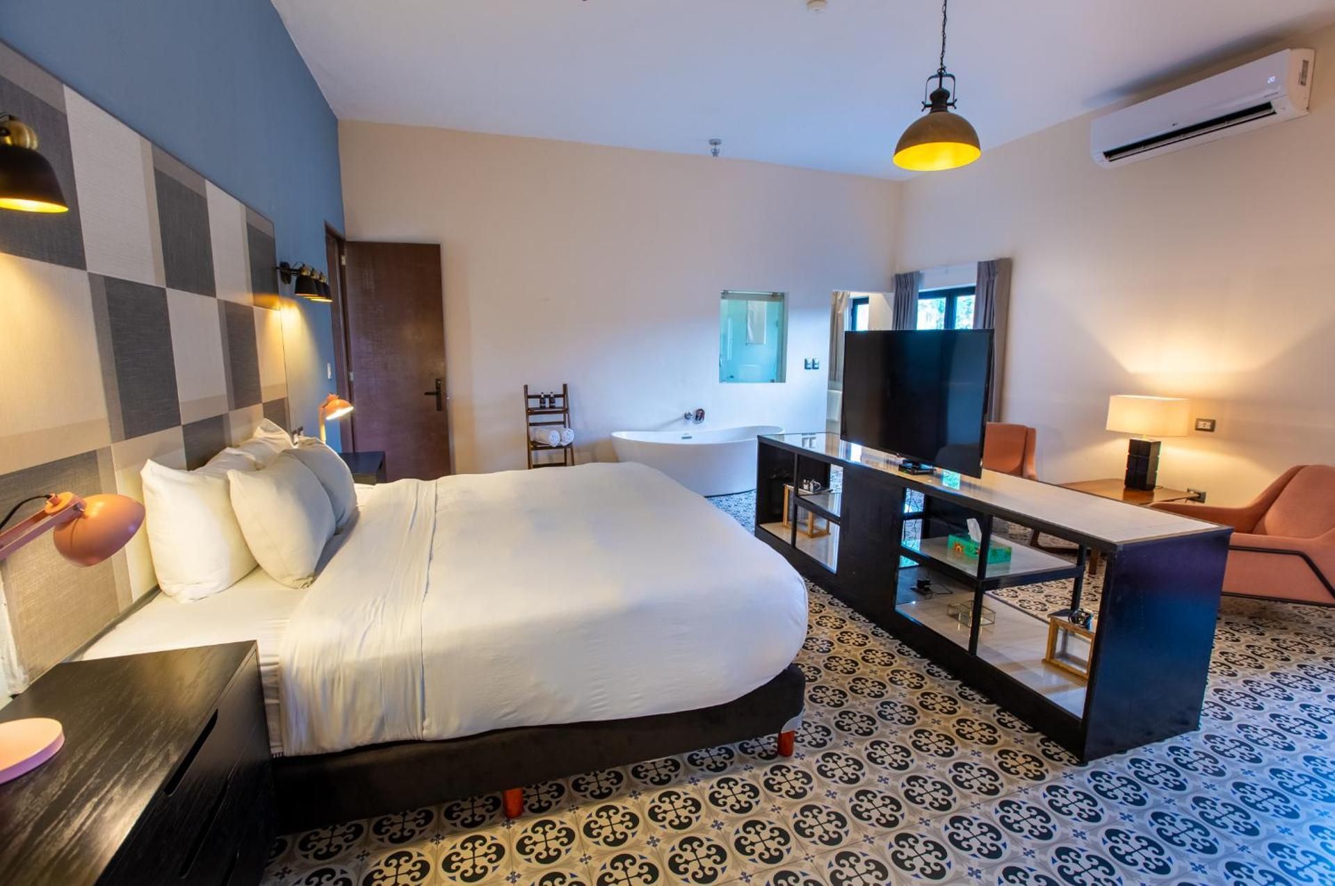 Junior Suite with Balcony