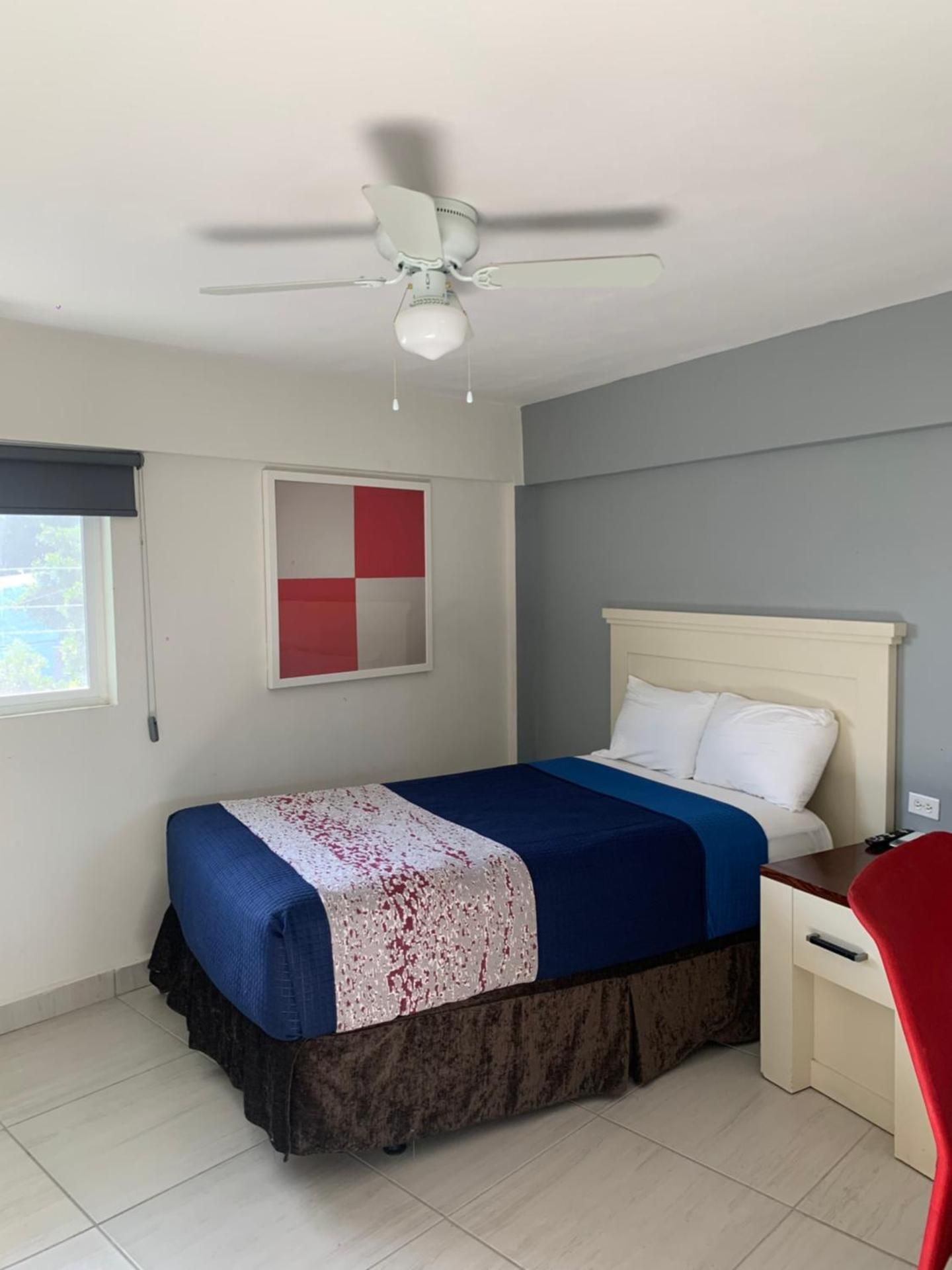 Standard Queen Room