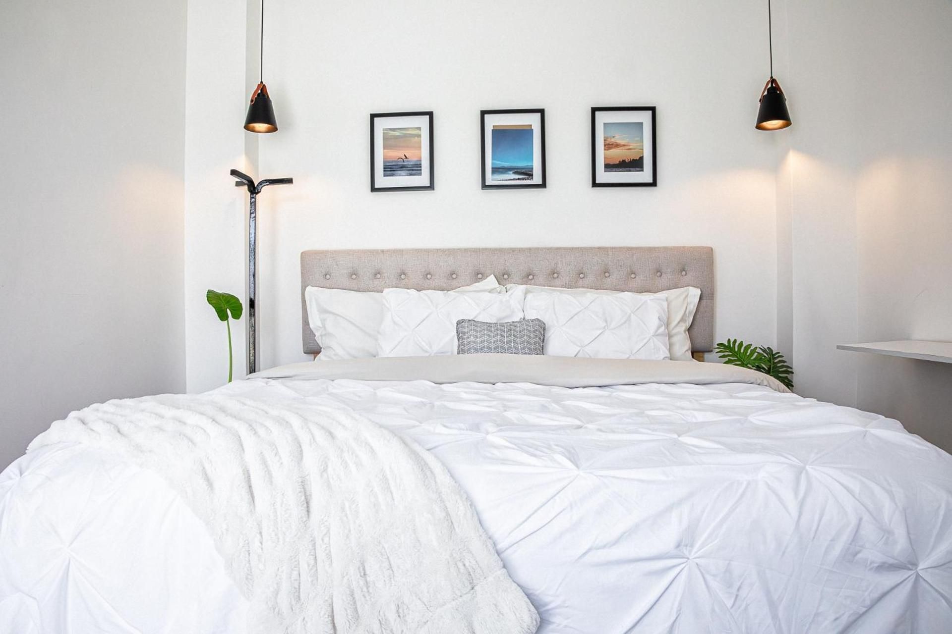 Queen Room with Shared Bathroom