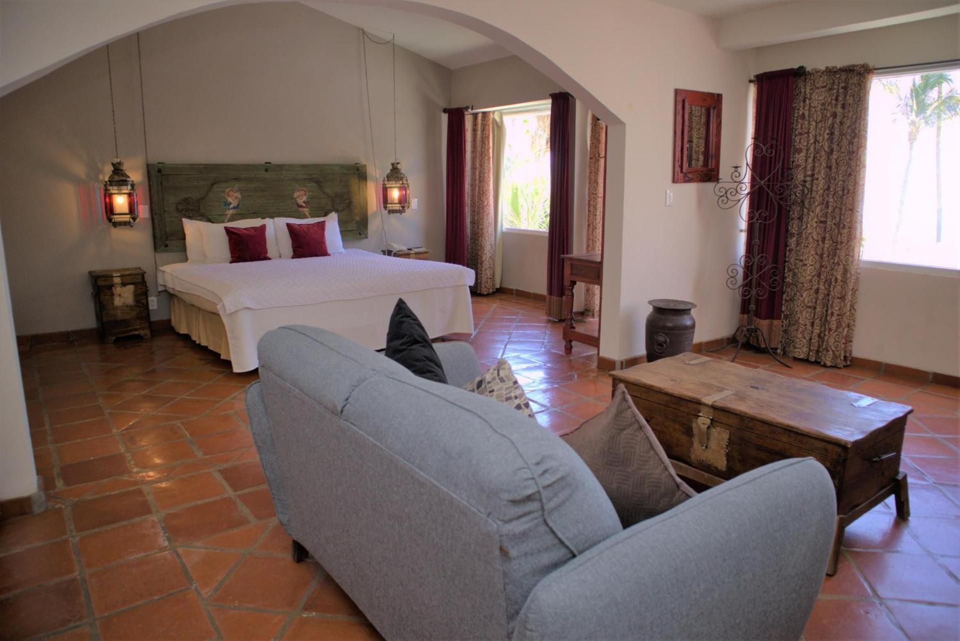 Honeymoon Suite