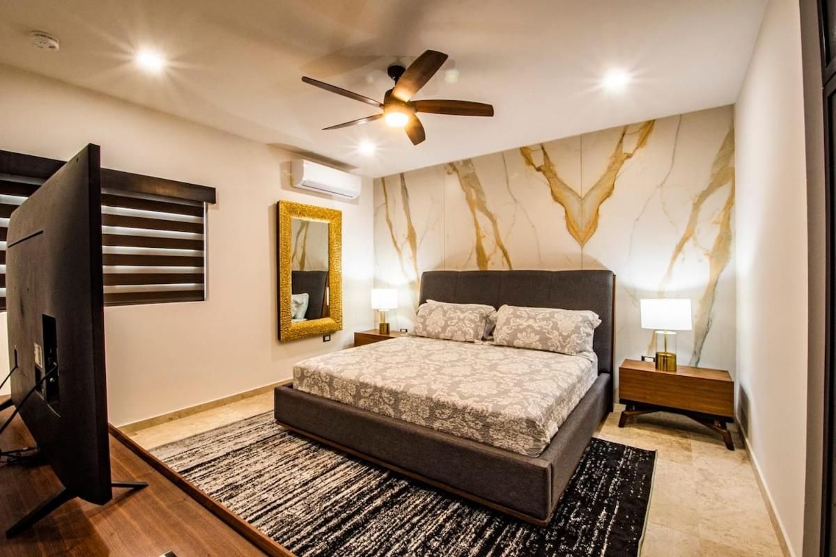 Three-Bedroom Deluxe Apartment