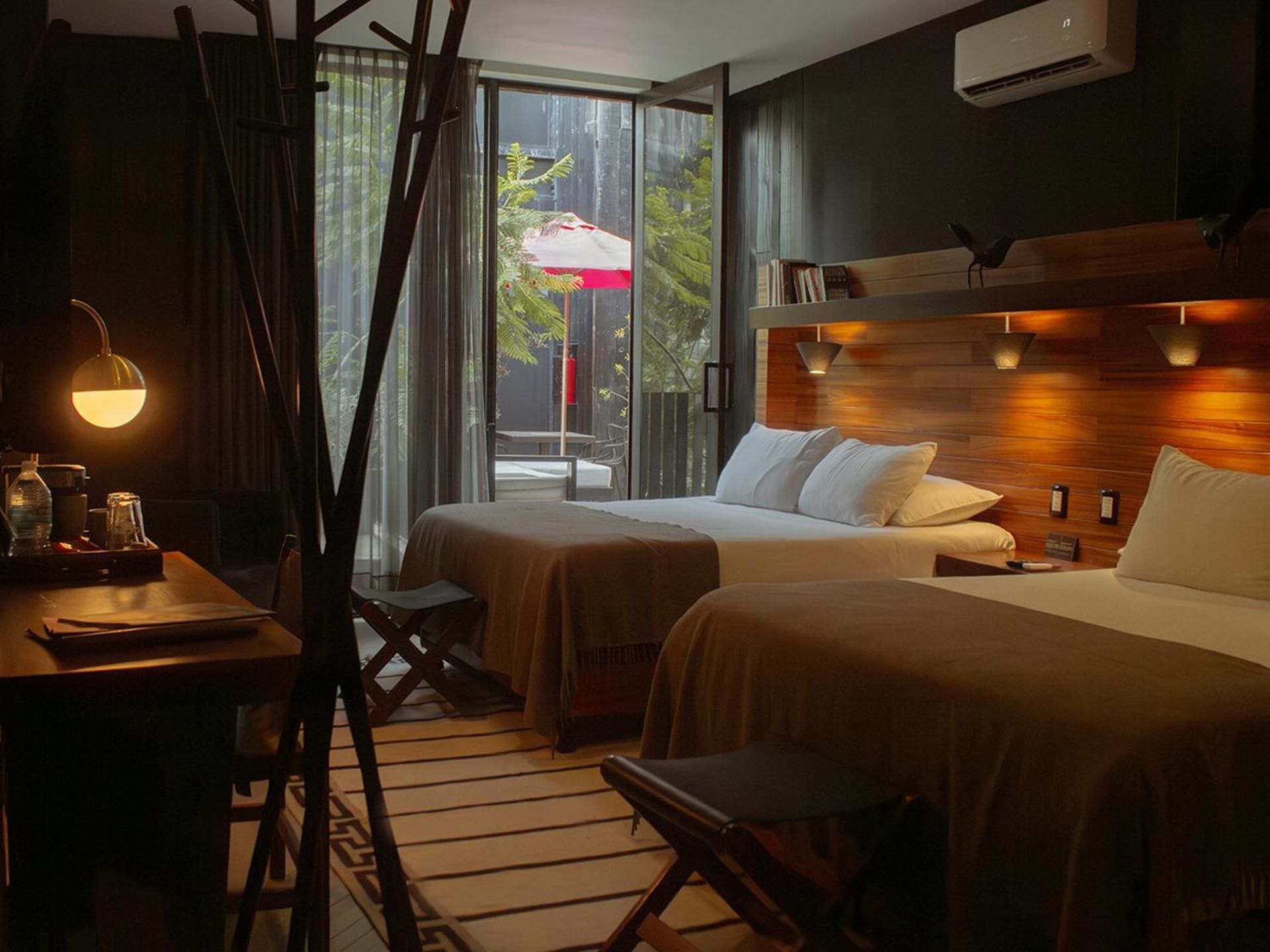 Suite with fire pit