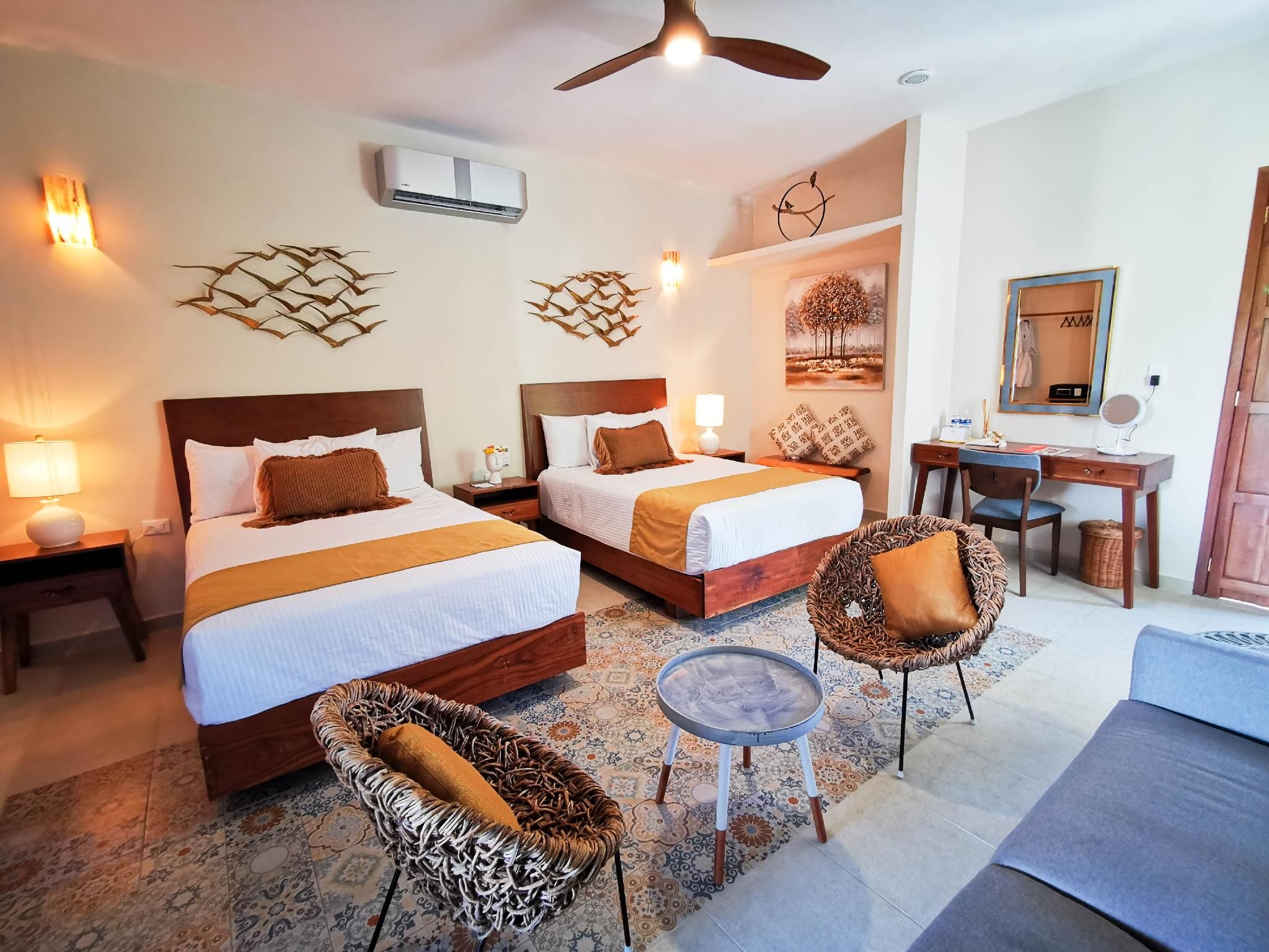 Le Muuch Hotel Master Suite with Double Beds and Kitchenette