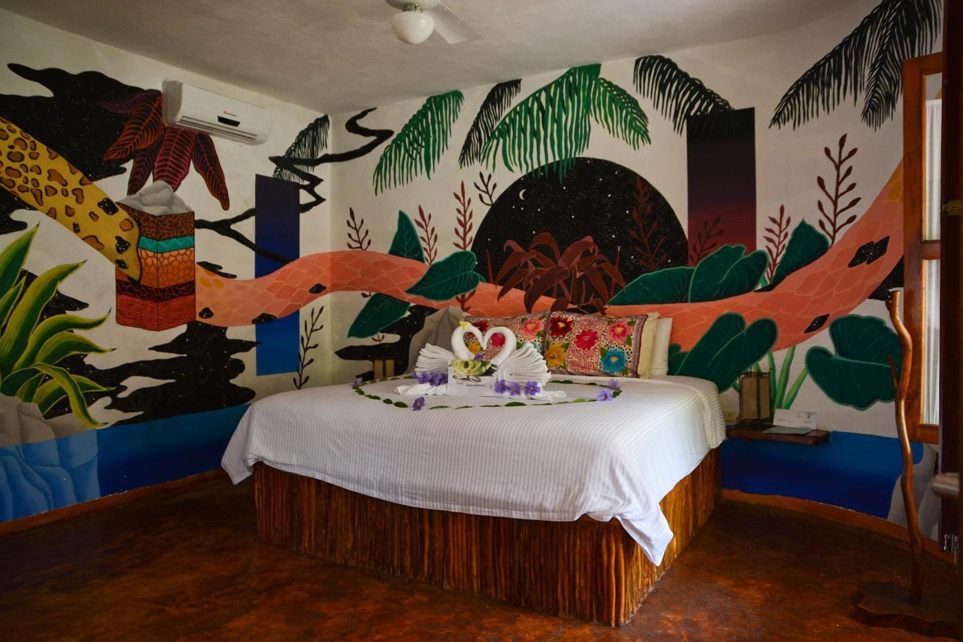 Hotel Zentik Project & Saline Cave Standard King Room