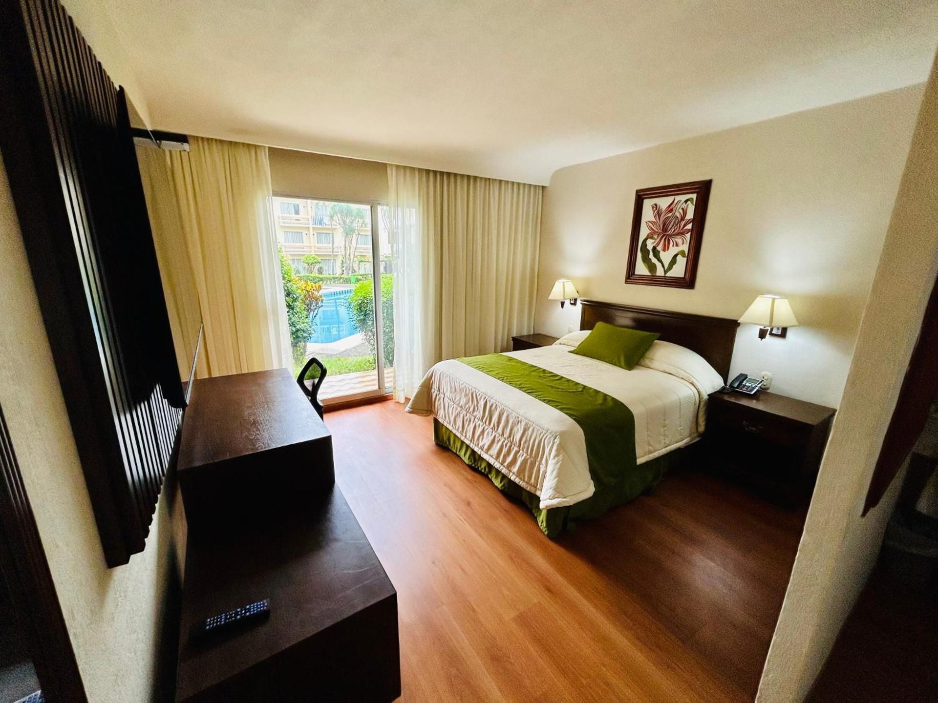 Queen Room