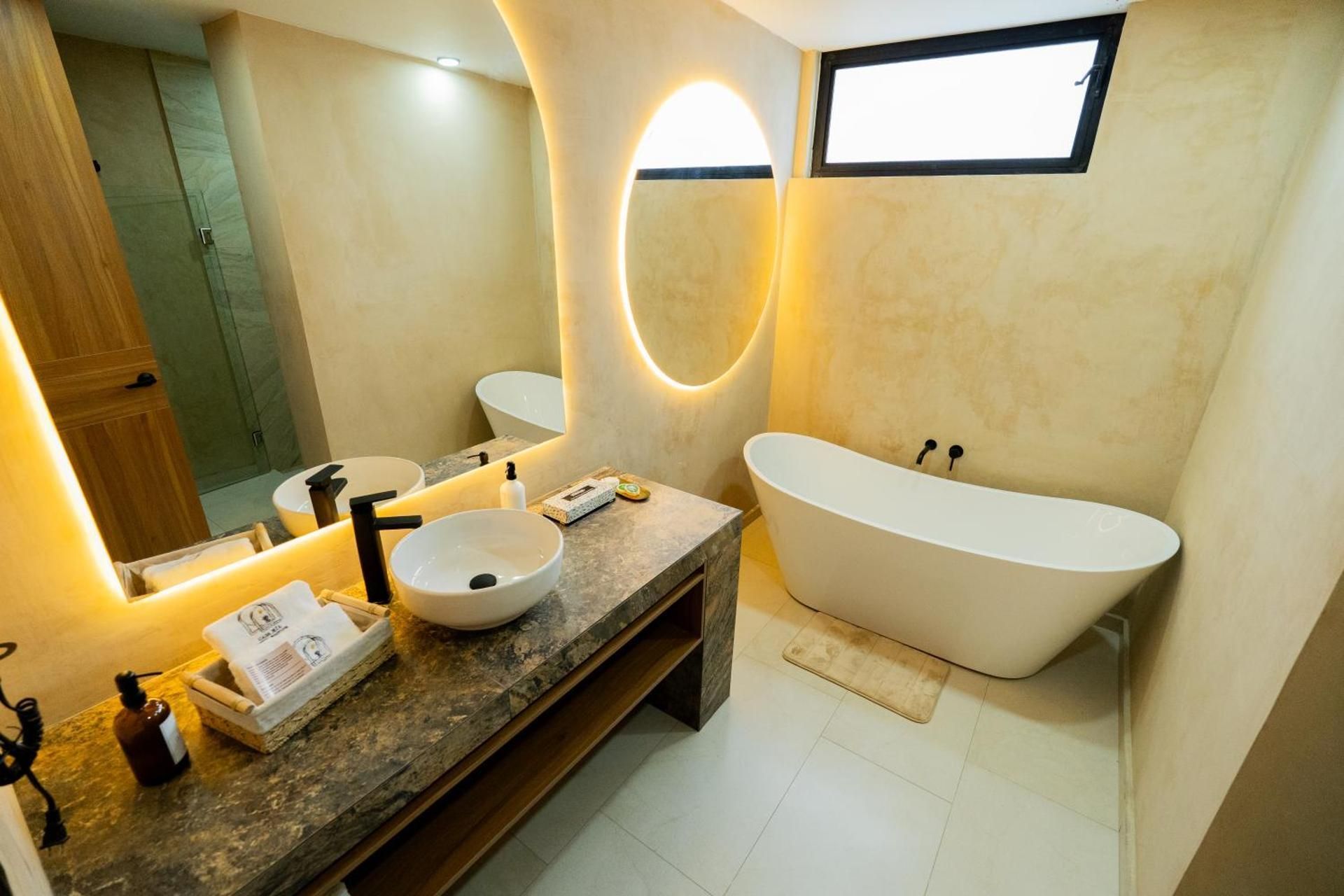 Casa Mia Hotel Boutique Suite with Terrace 3