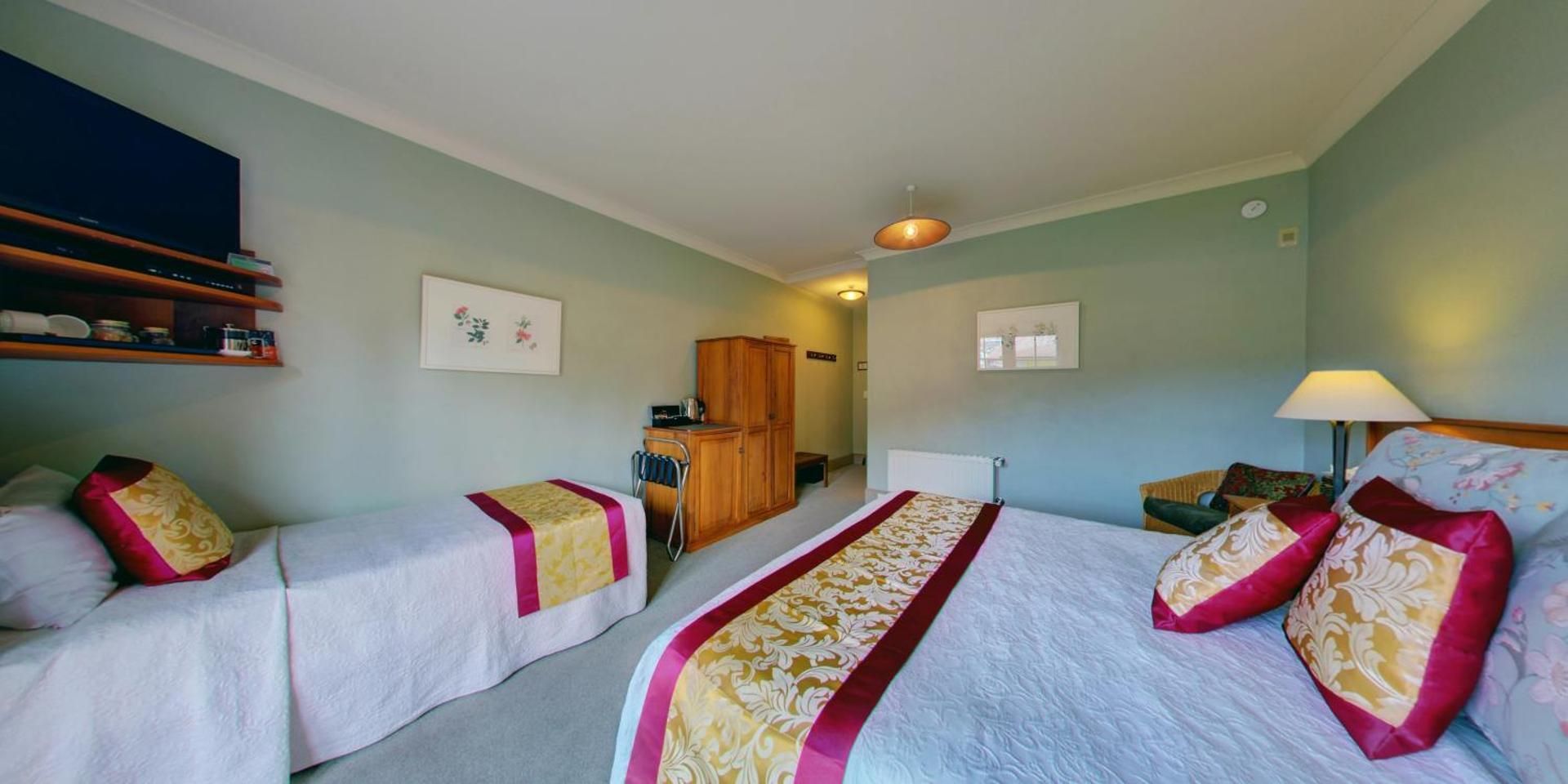 Deluxe Triple Room