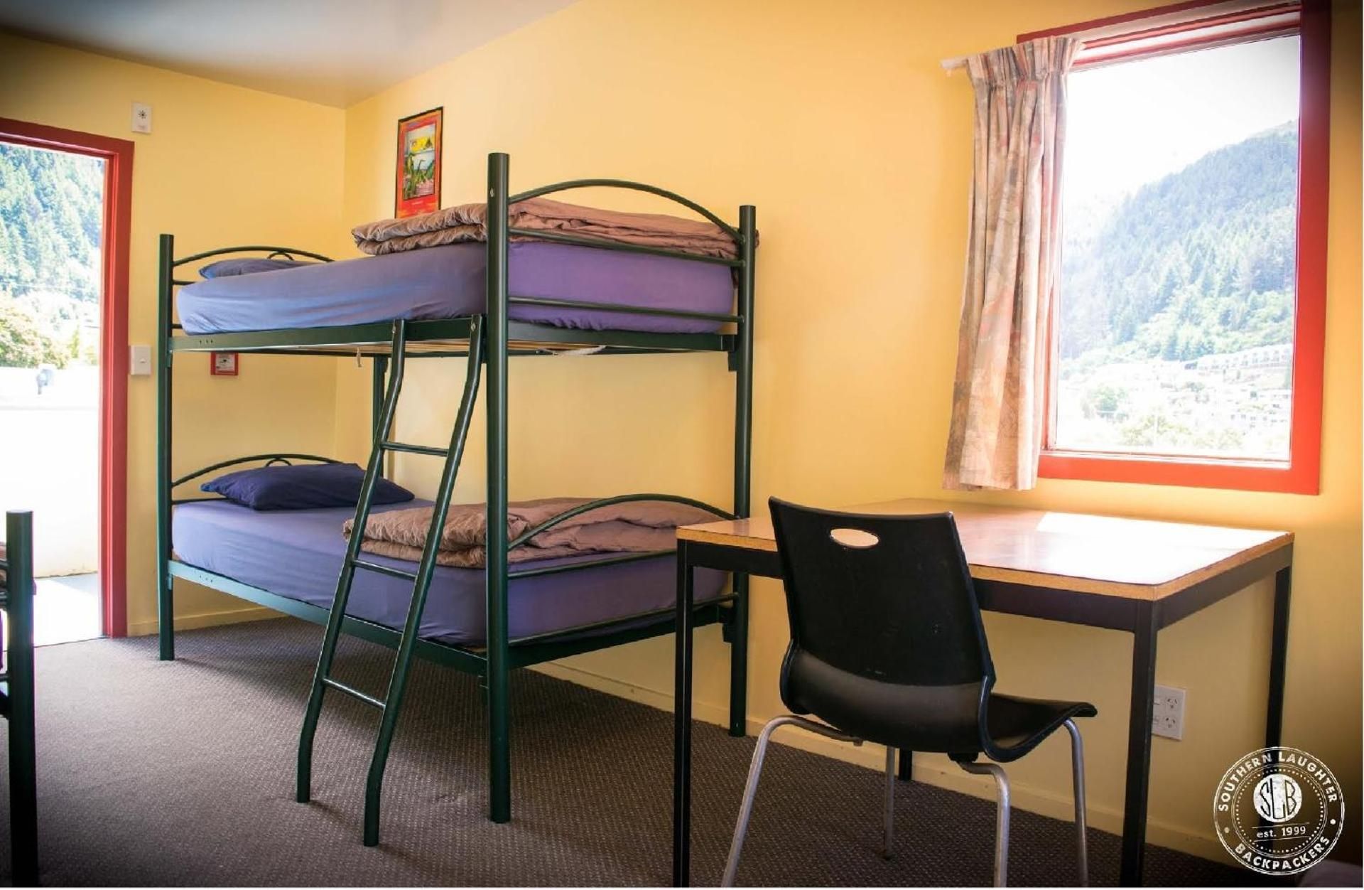 Southern Laughter Backpackers 1 Person in 8-Bed Dormitory - Mixed 2
