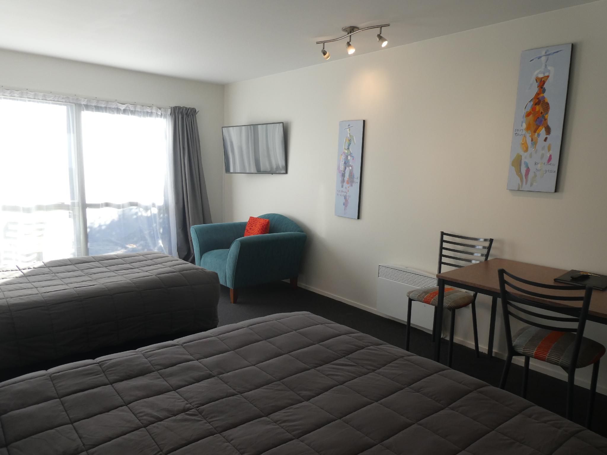 Wakatipu View Apartments Double Room
