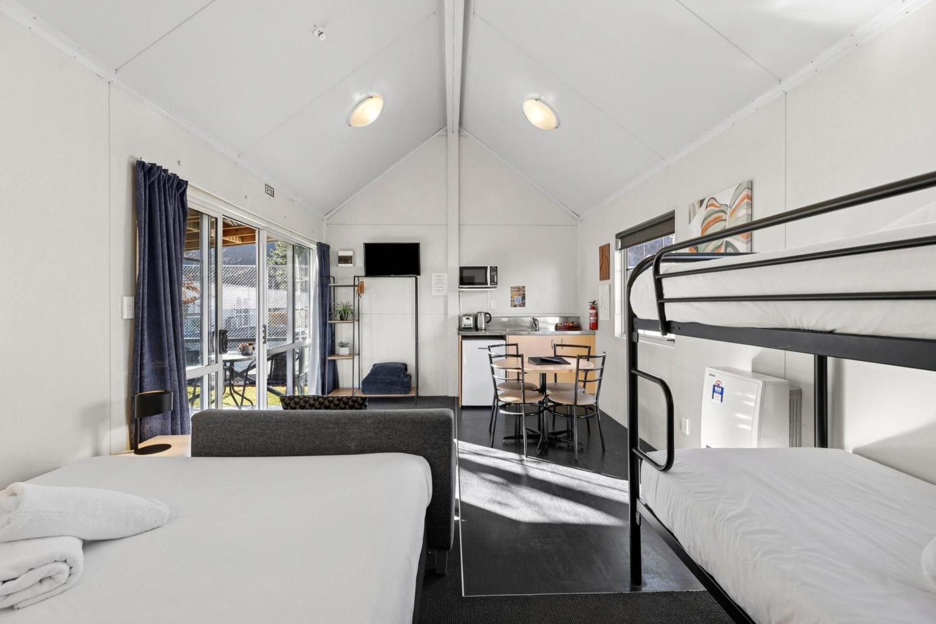 Standard Mountain View Studio