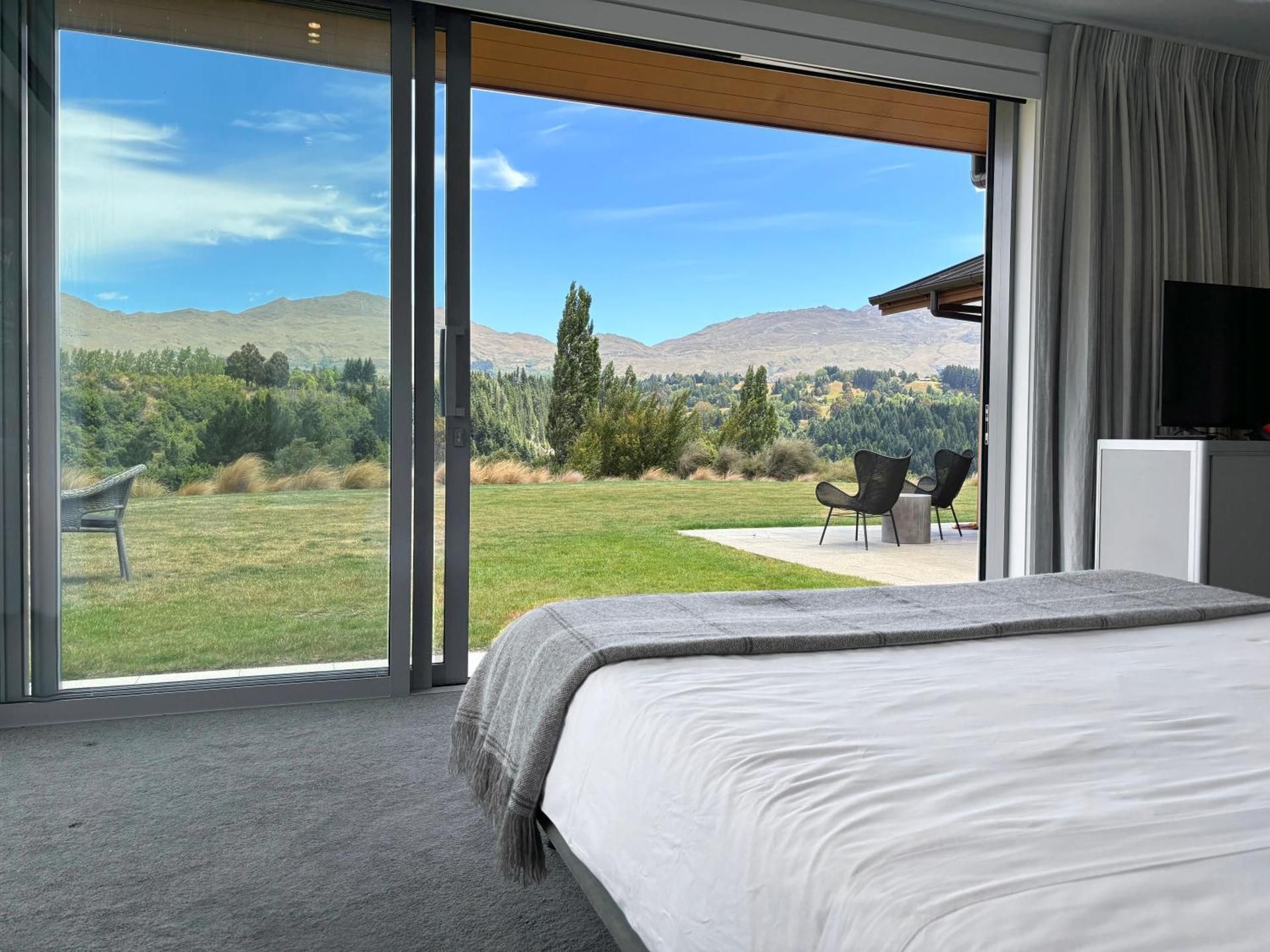 Deluxe King Suite