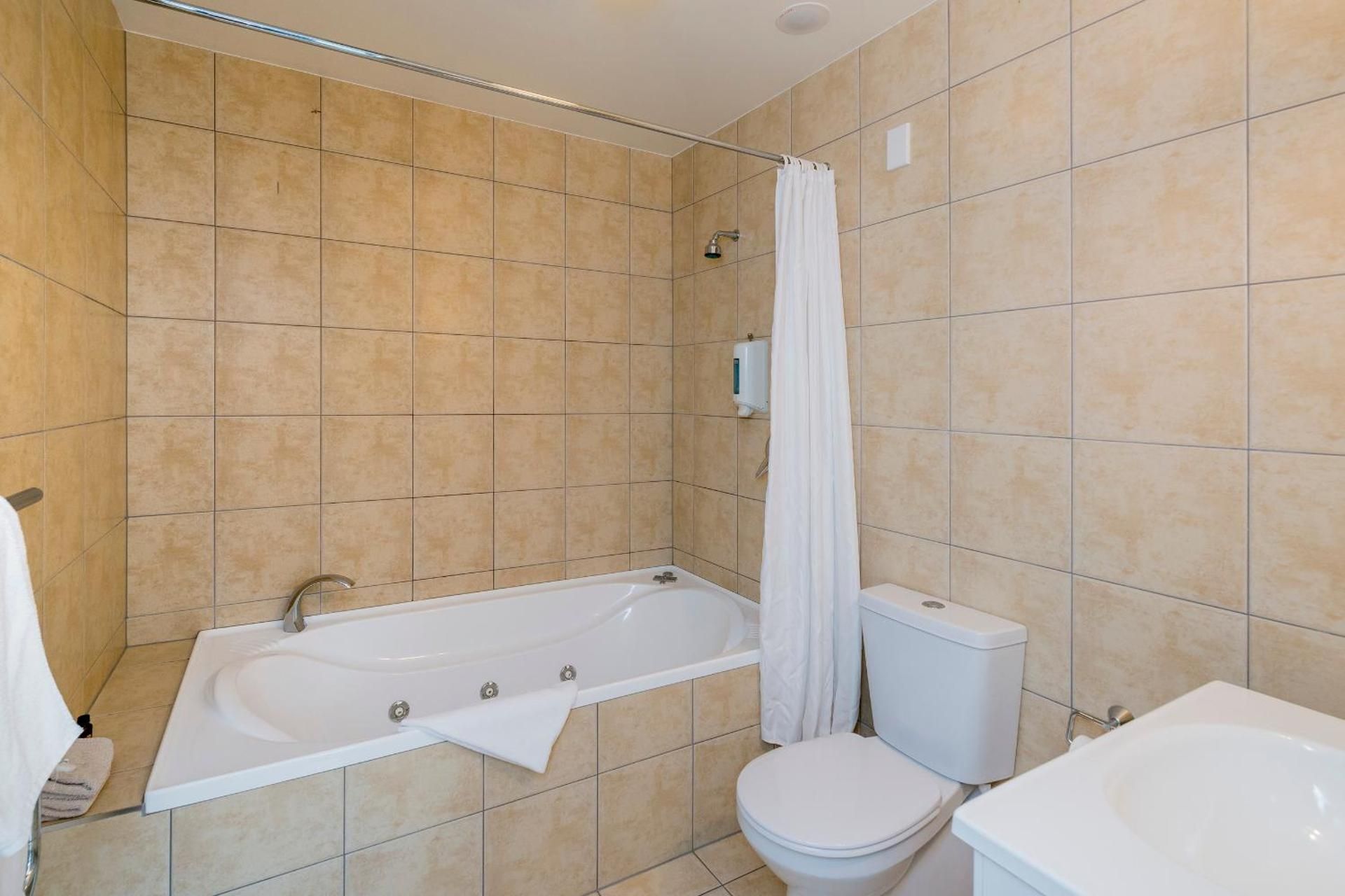 Standard Studio with Spa Bath