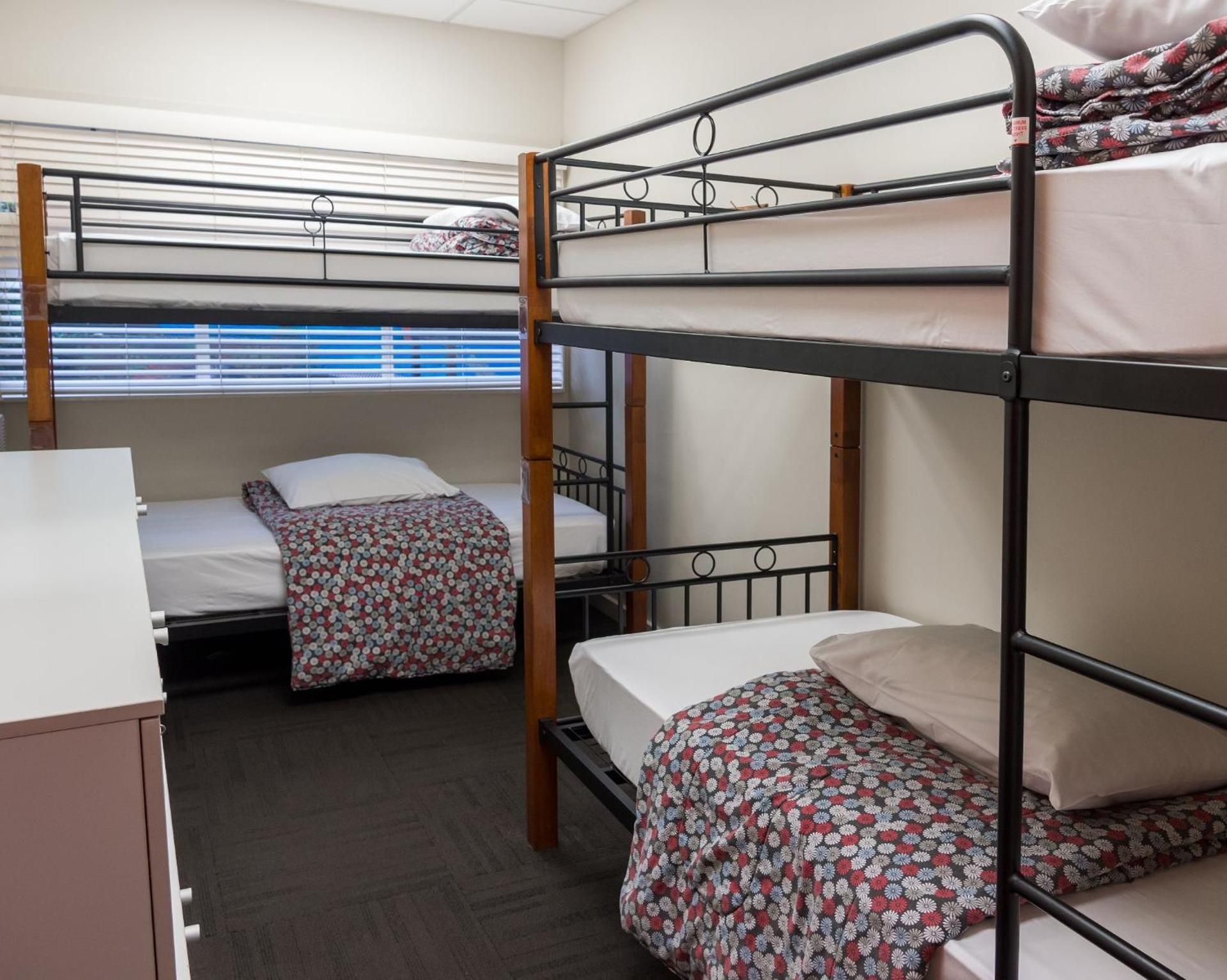 4-Bed Room