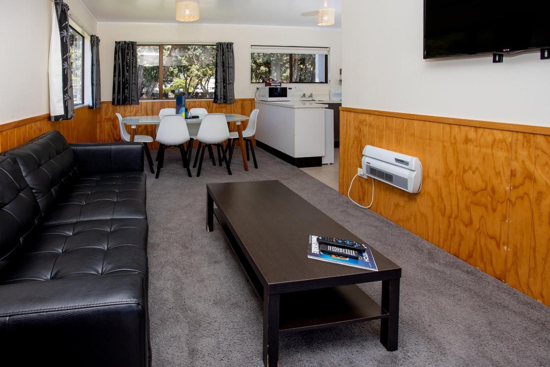 Superior Two-Bedroom with en Suite