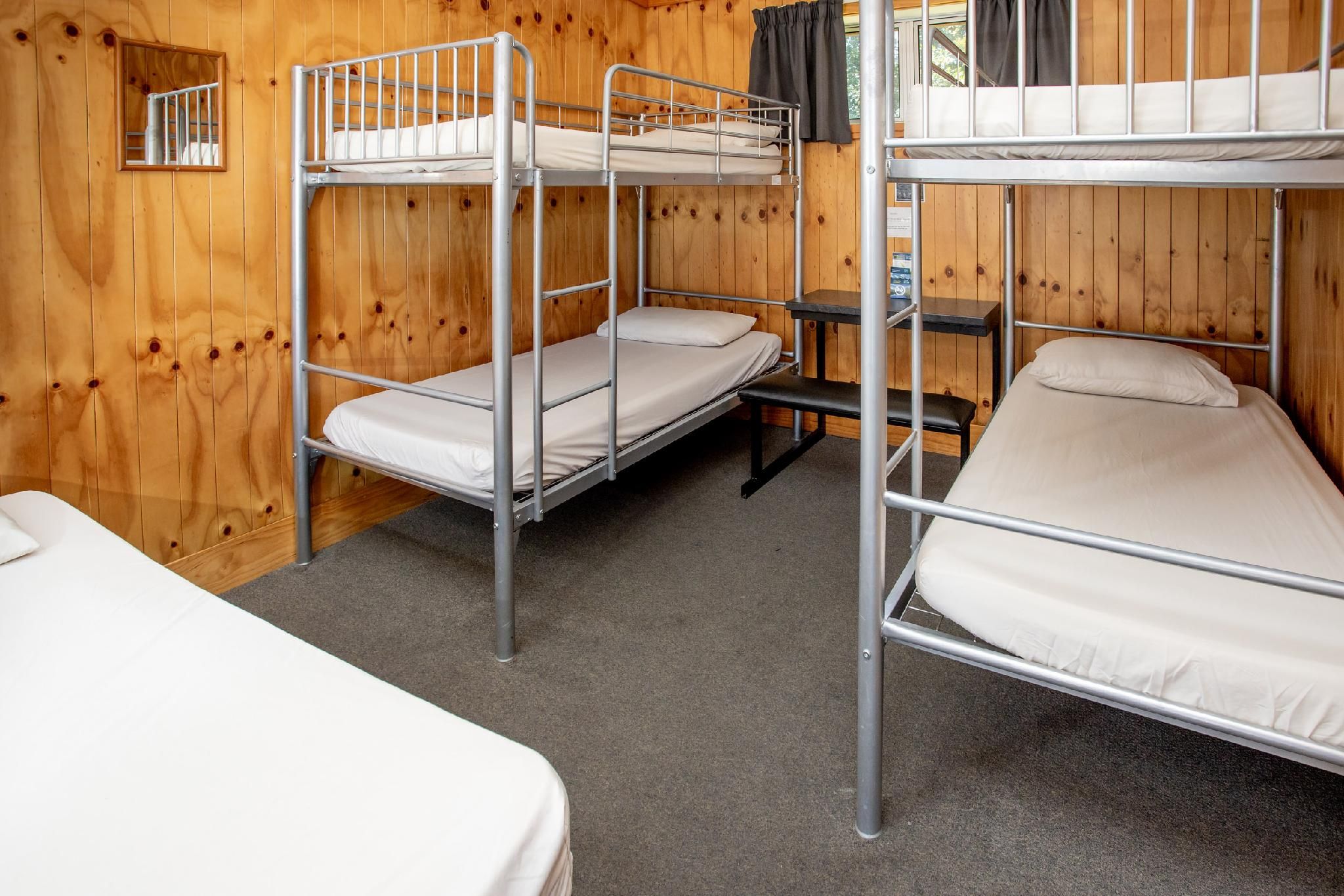 Bunk Cabin for 5 People without Linen or Kitchenware