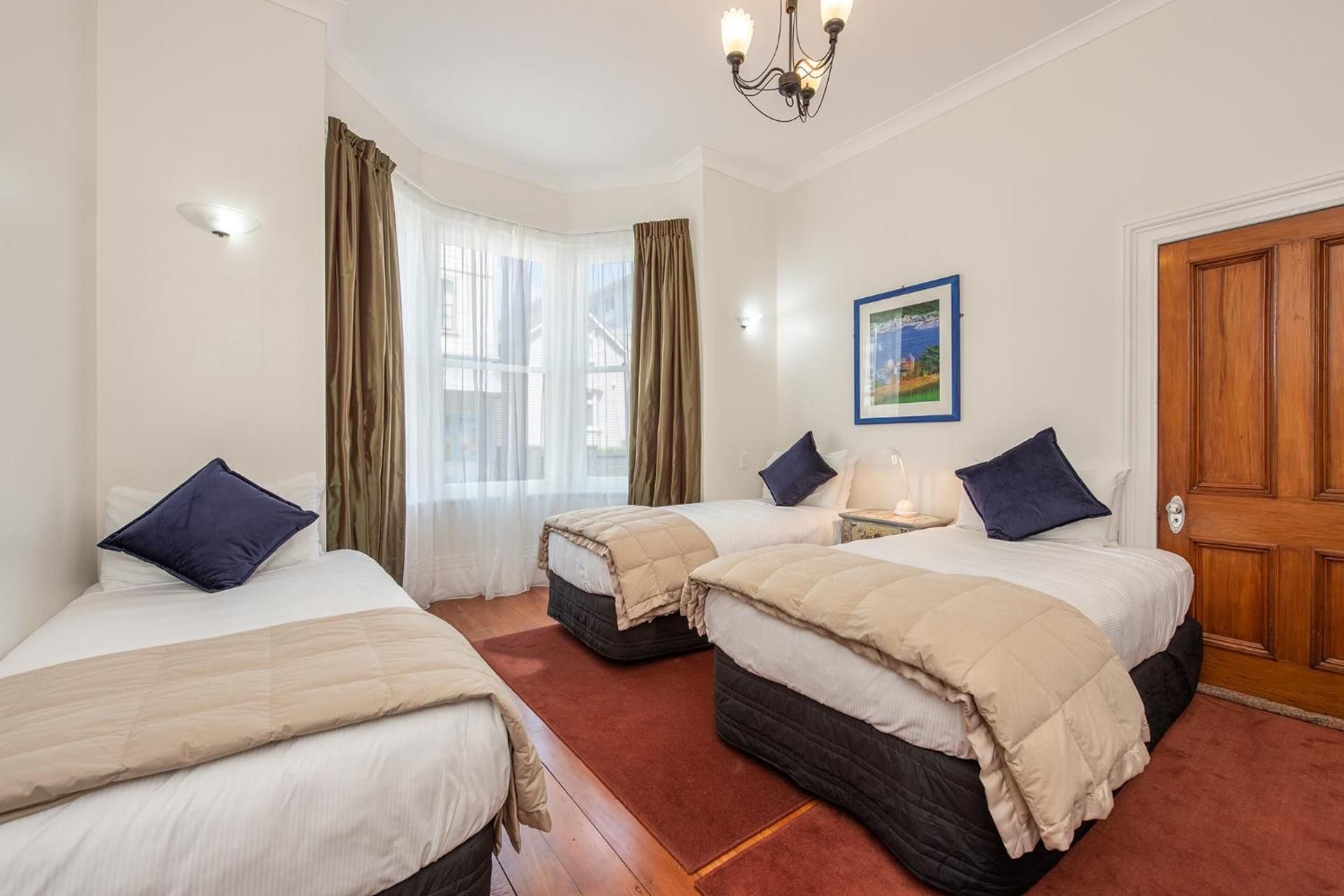 One-Bedroom Family Suite