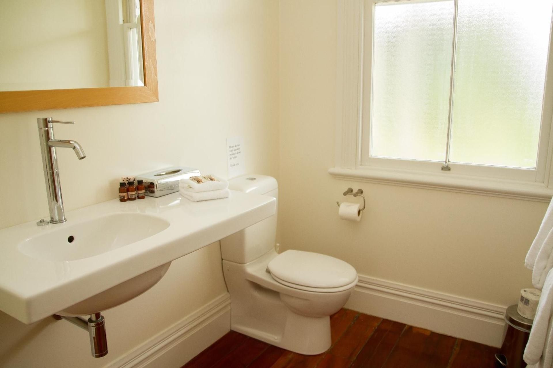 Budget Double Room - Gatehouse Garden Room