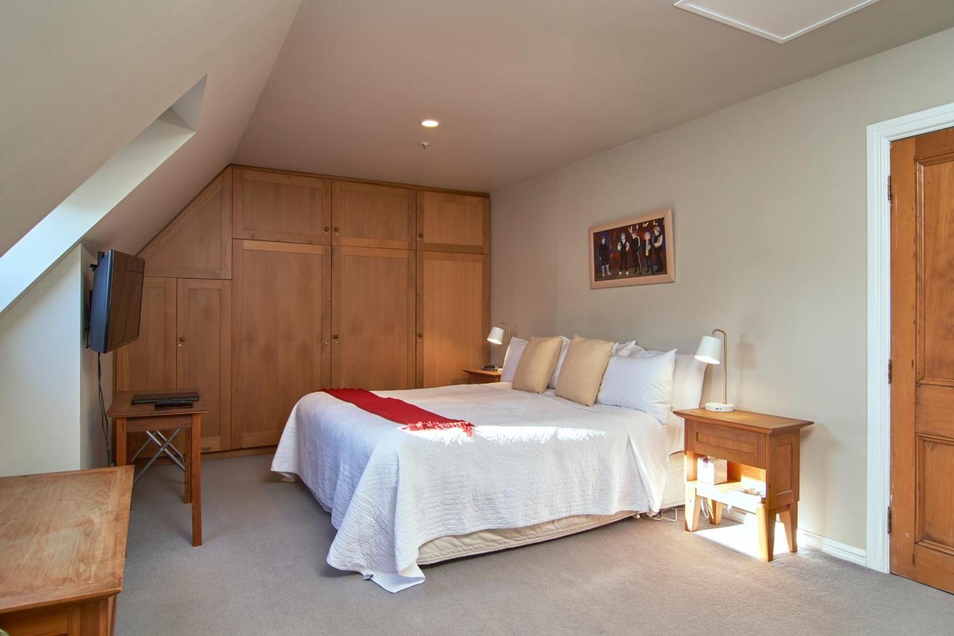 Room 5 with En-Suite