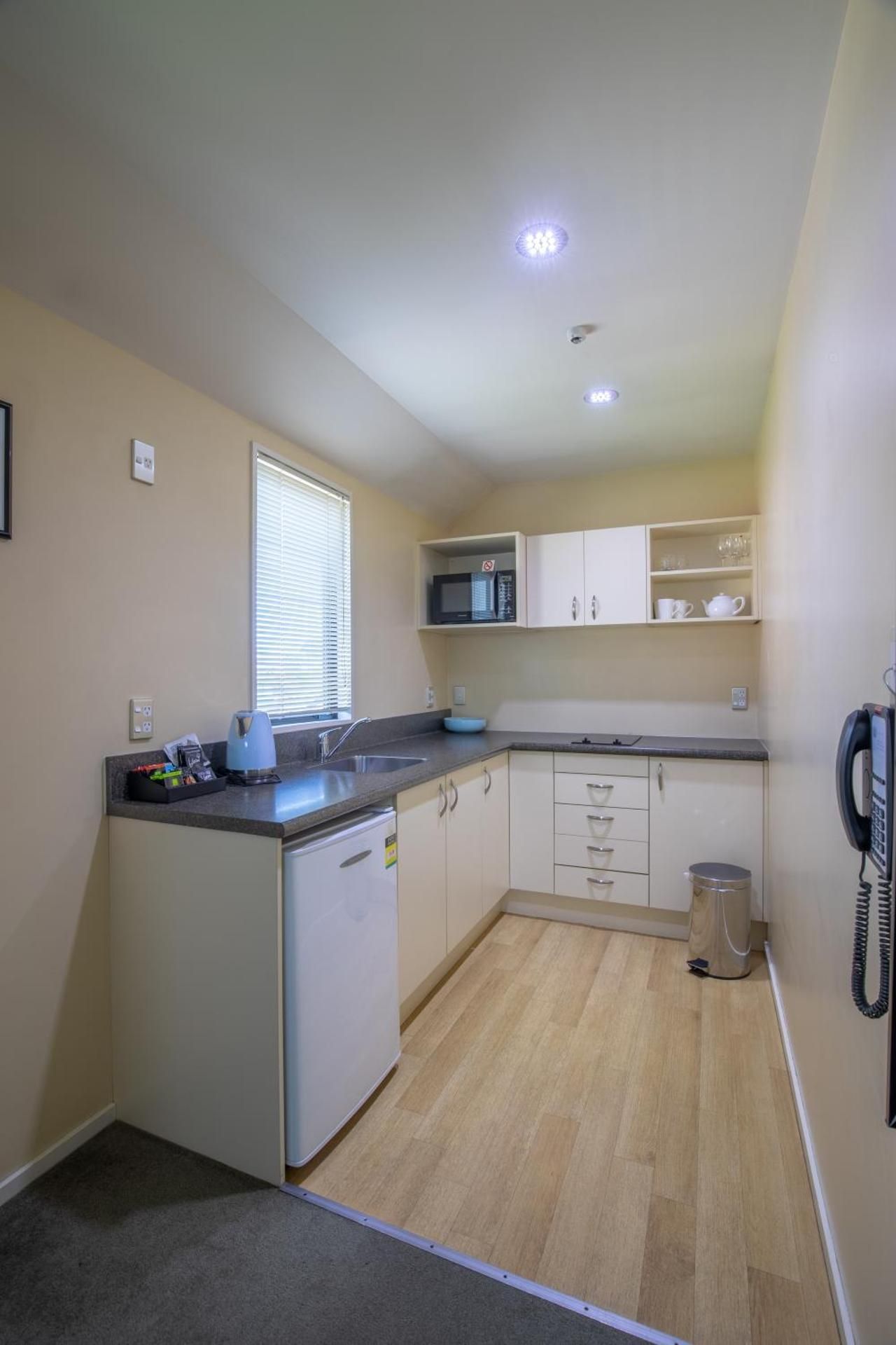 Two-Bedroom Apartment with Spa Bath