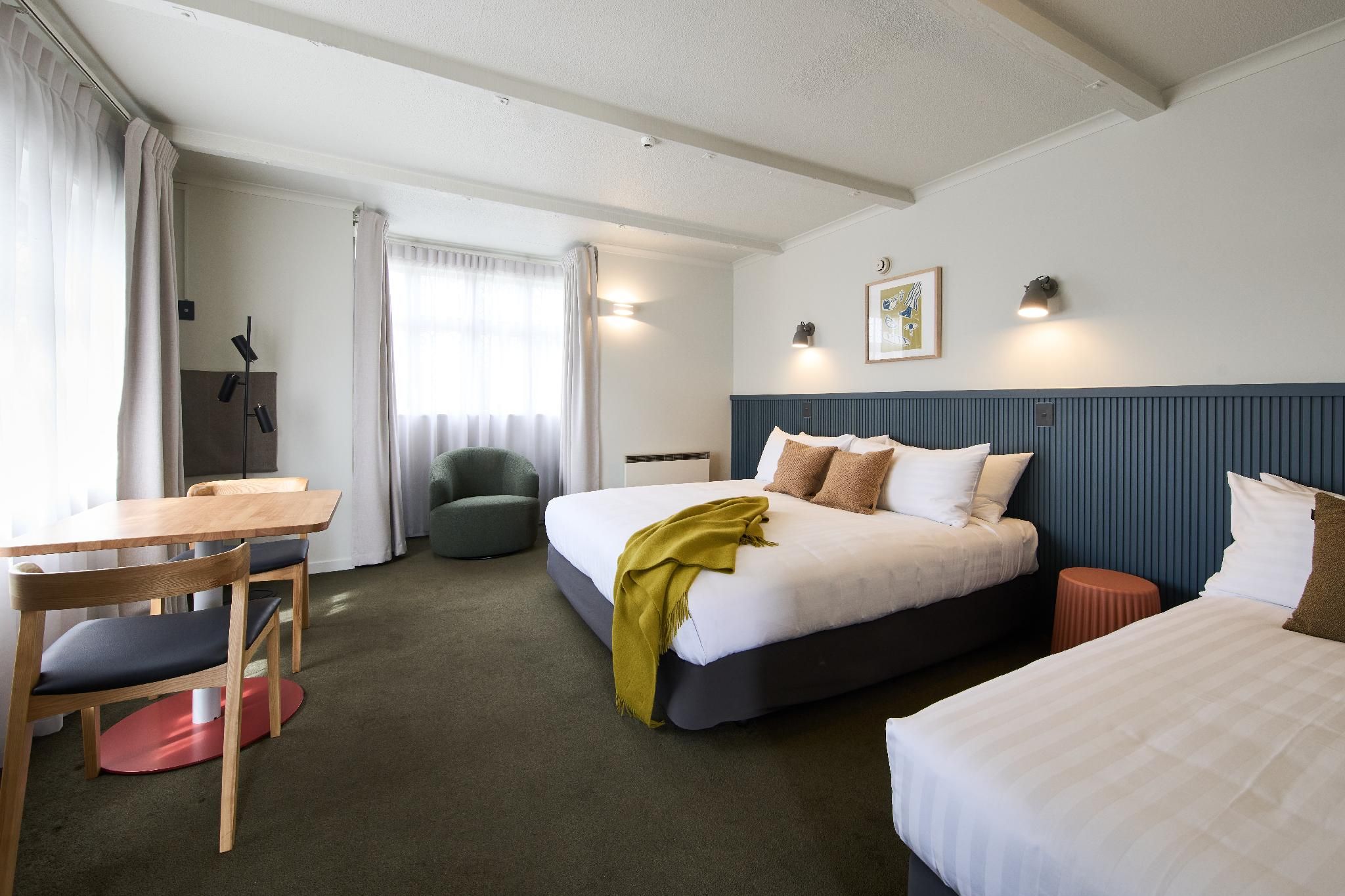 King Studio Suite