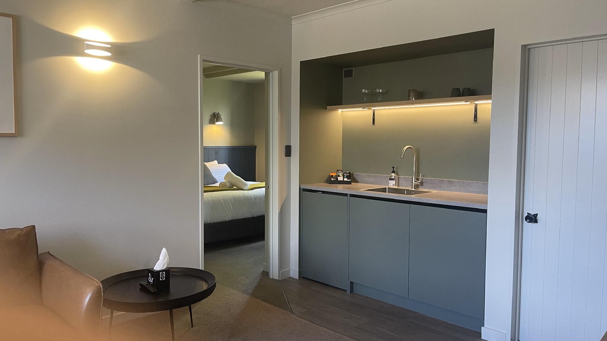 One Bedroom Apartment