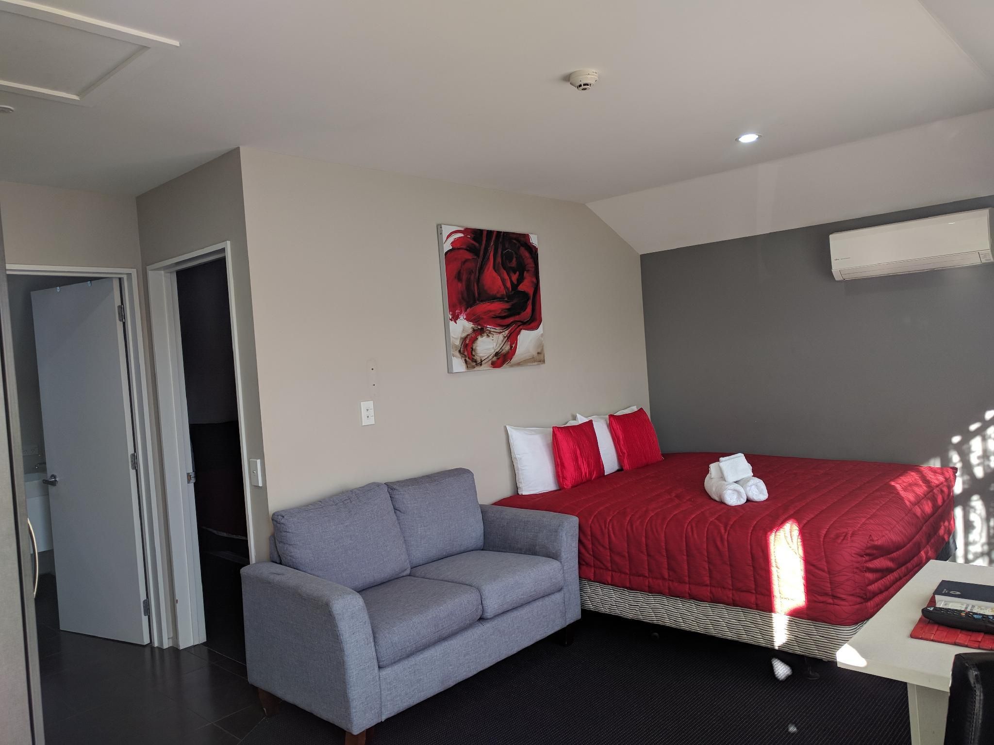 2 King Beds, One-Bedroom, Non-Smoking