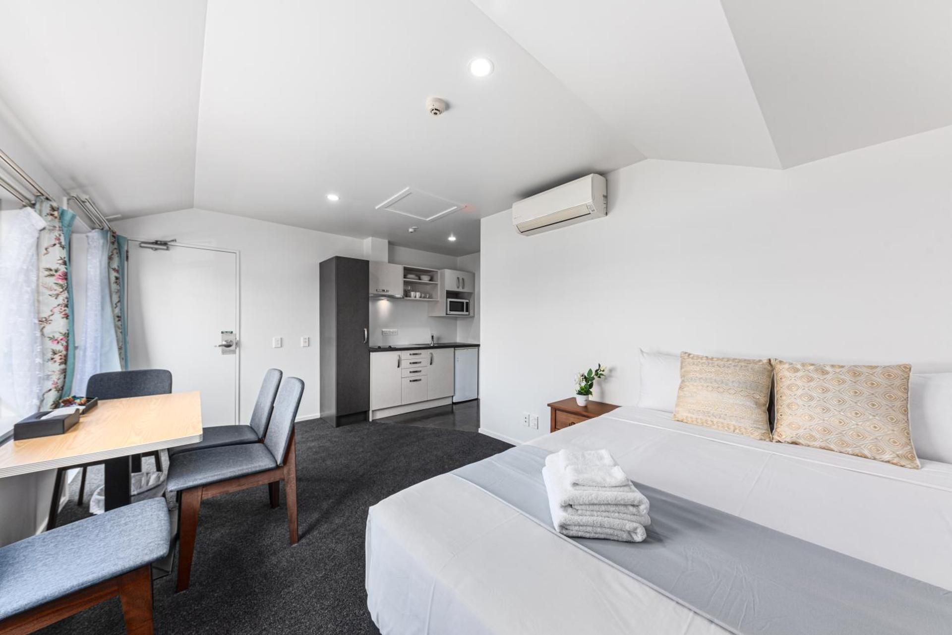 One-Bedroom Family Apartment
