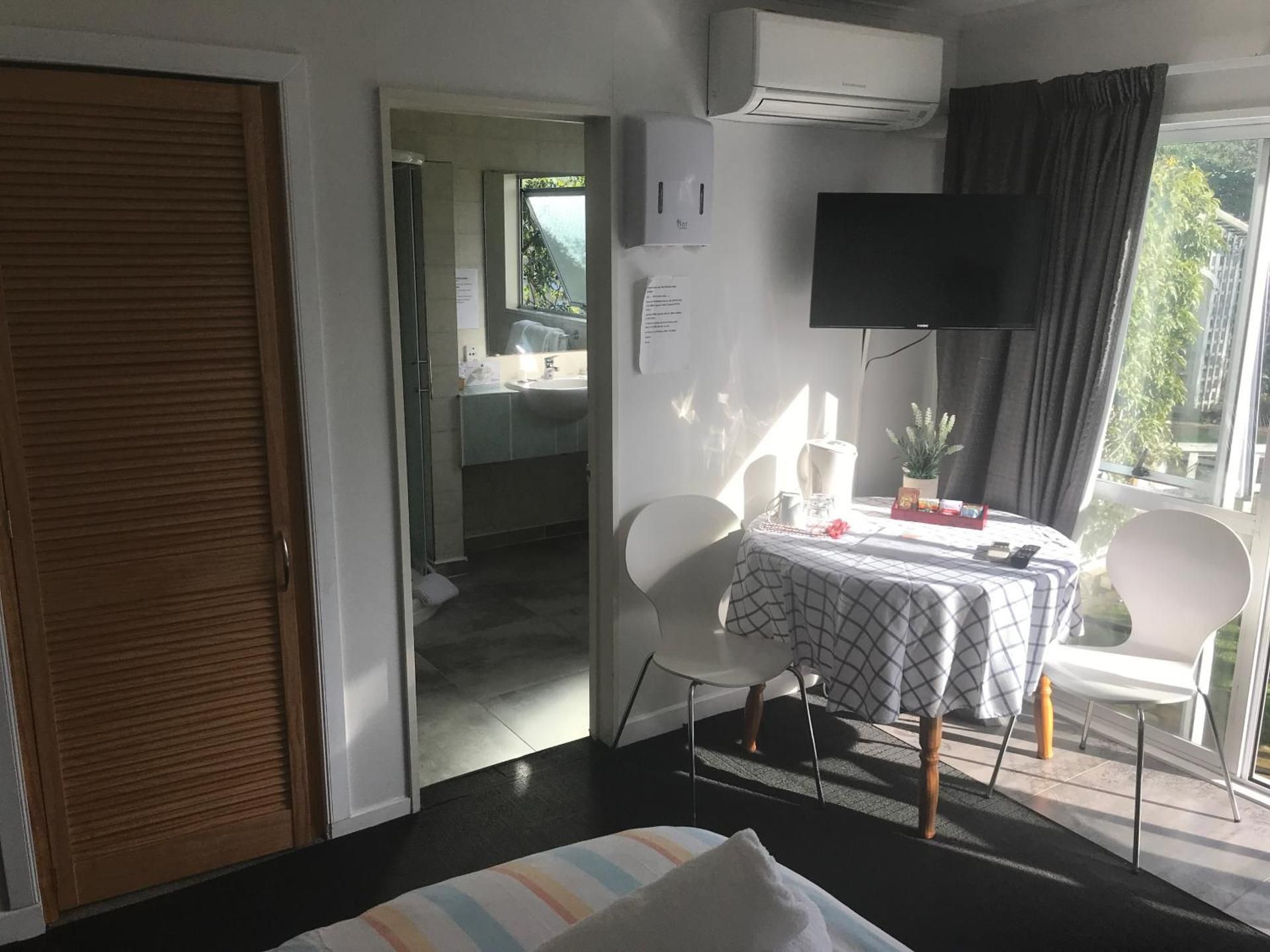 Queen Room with Balcony