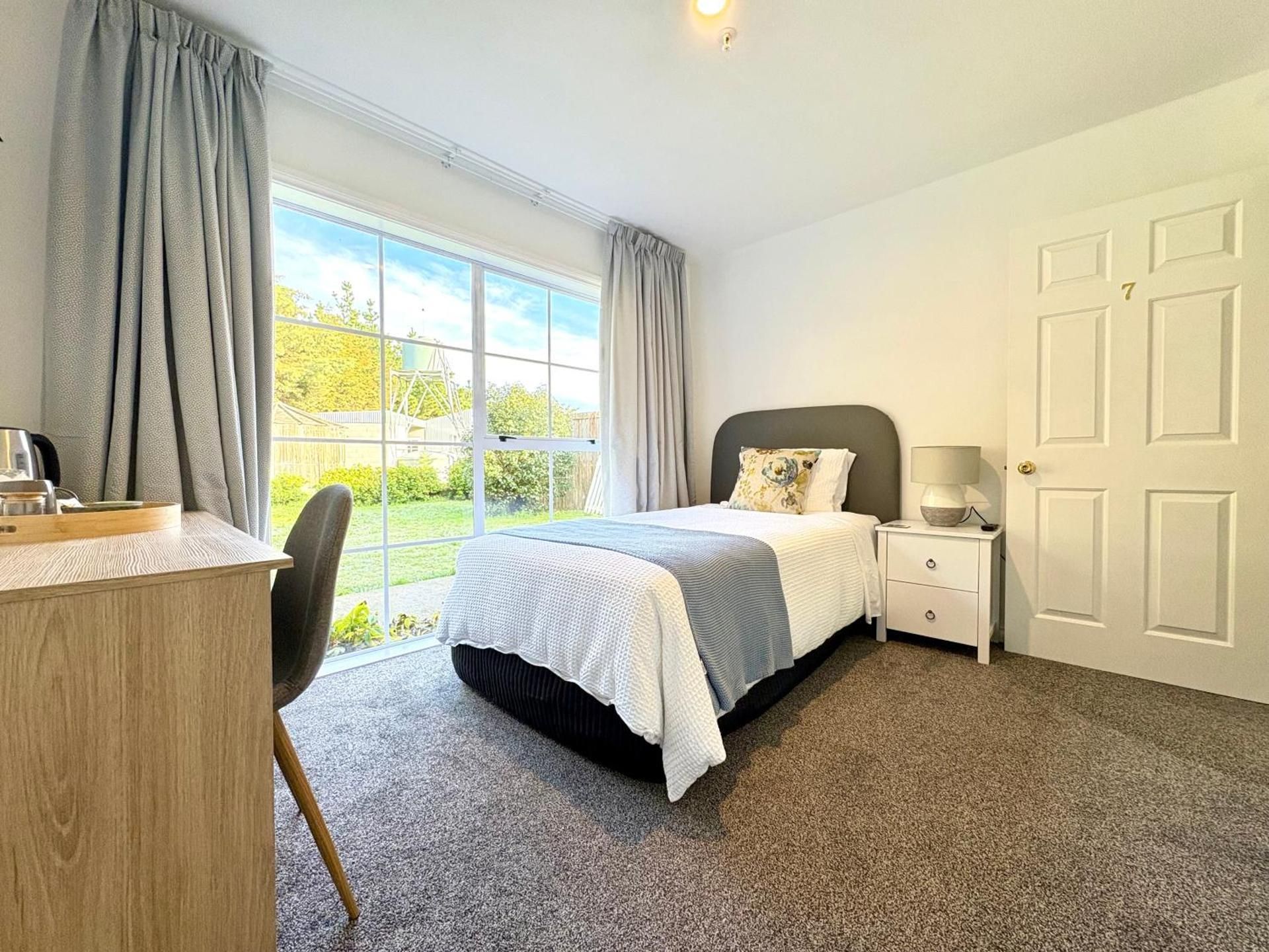 Deluxe Single Room