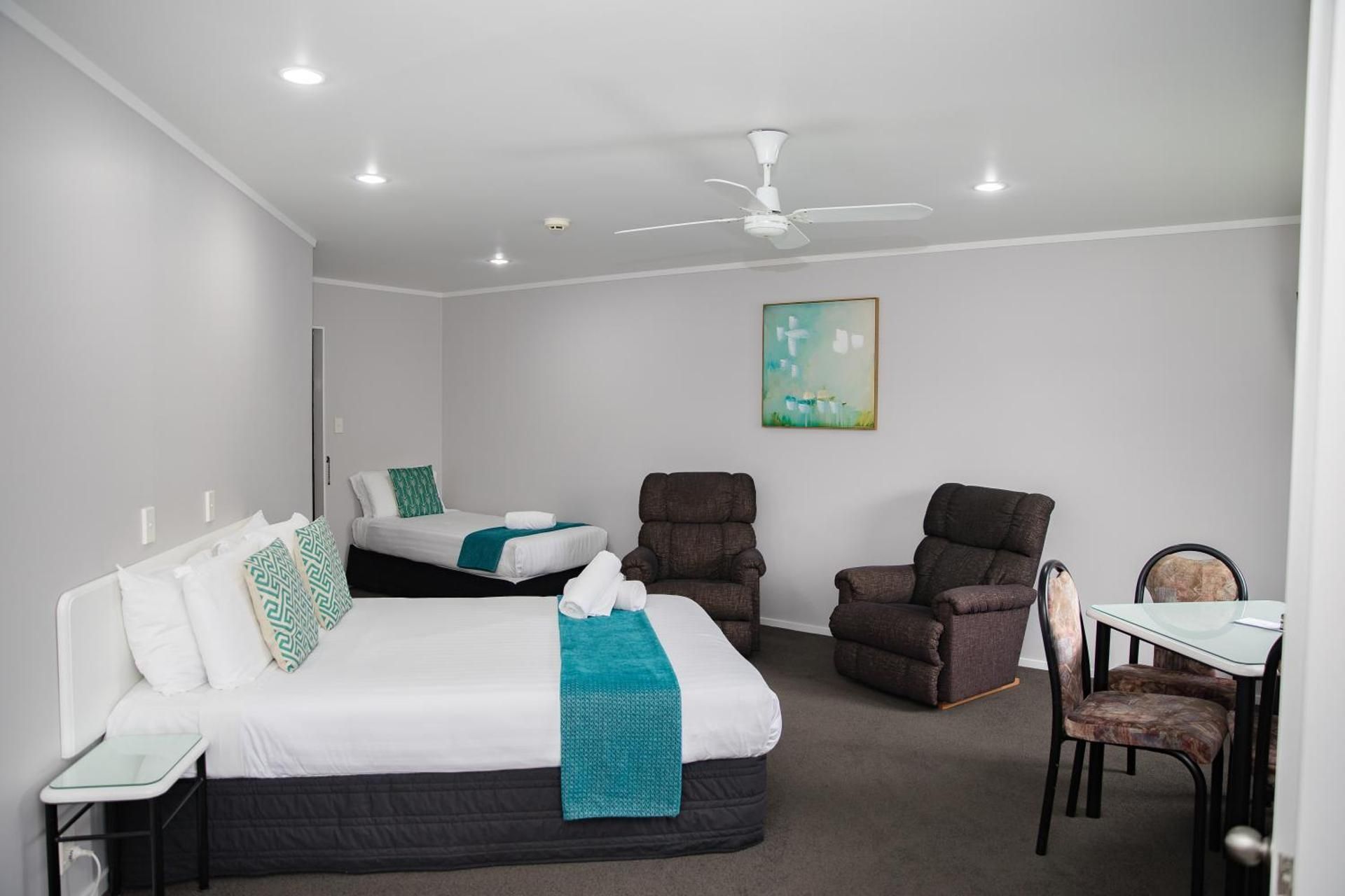 Executive Suite (3 Adults)