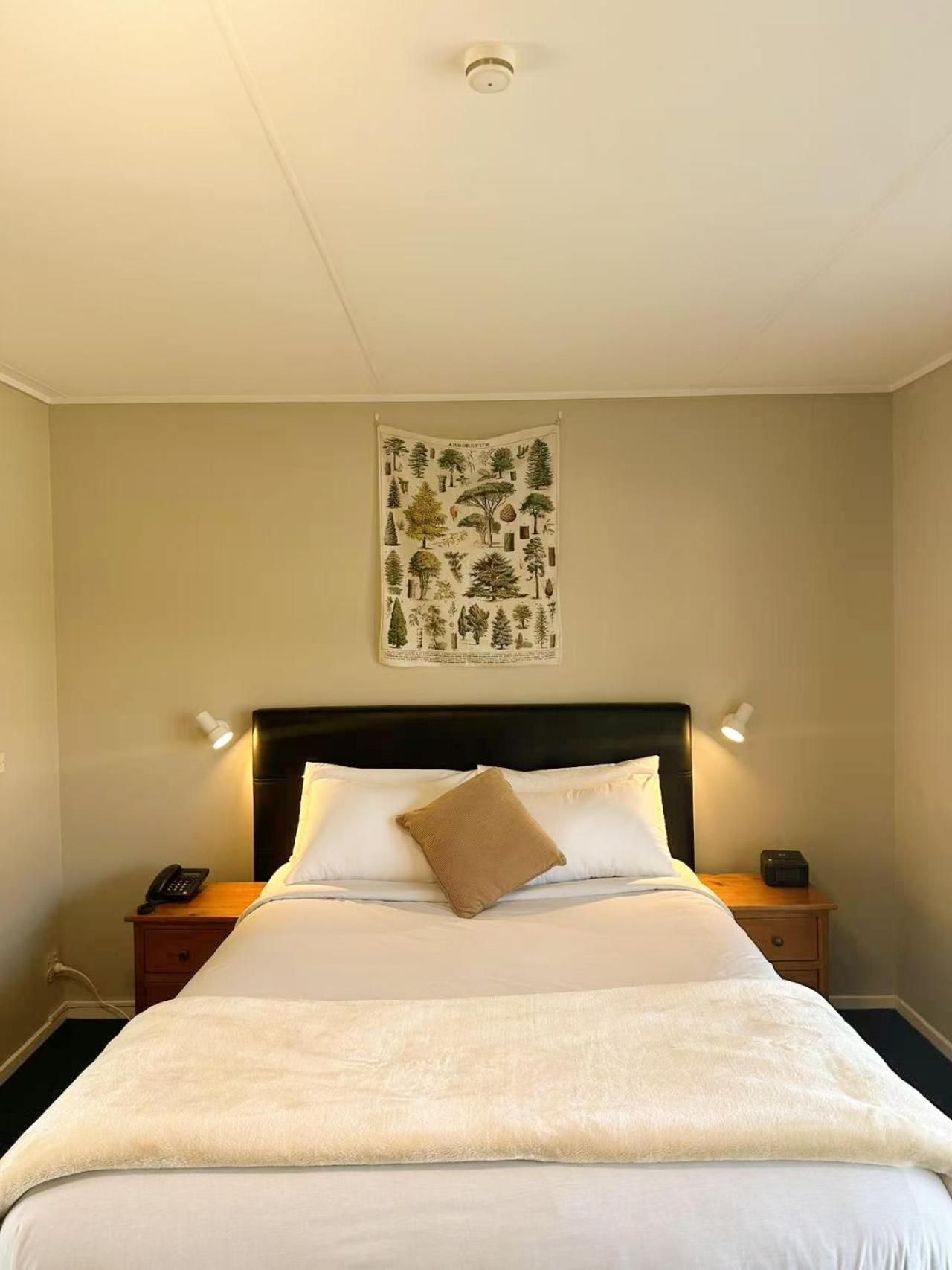 Double or Twin Room with Garden View